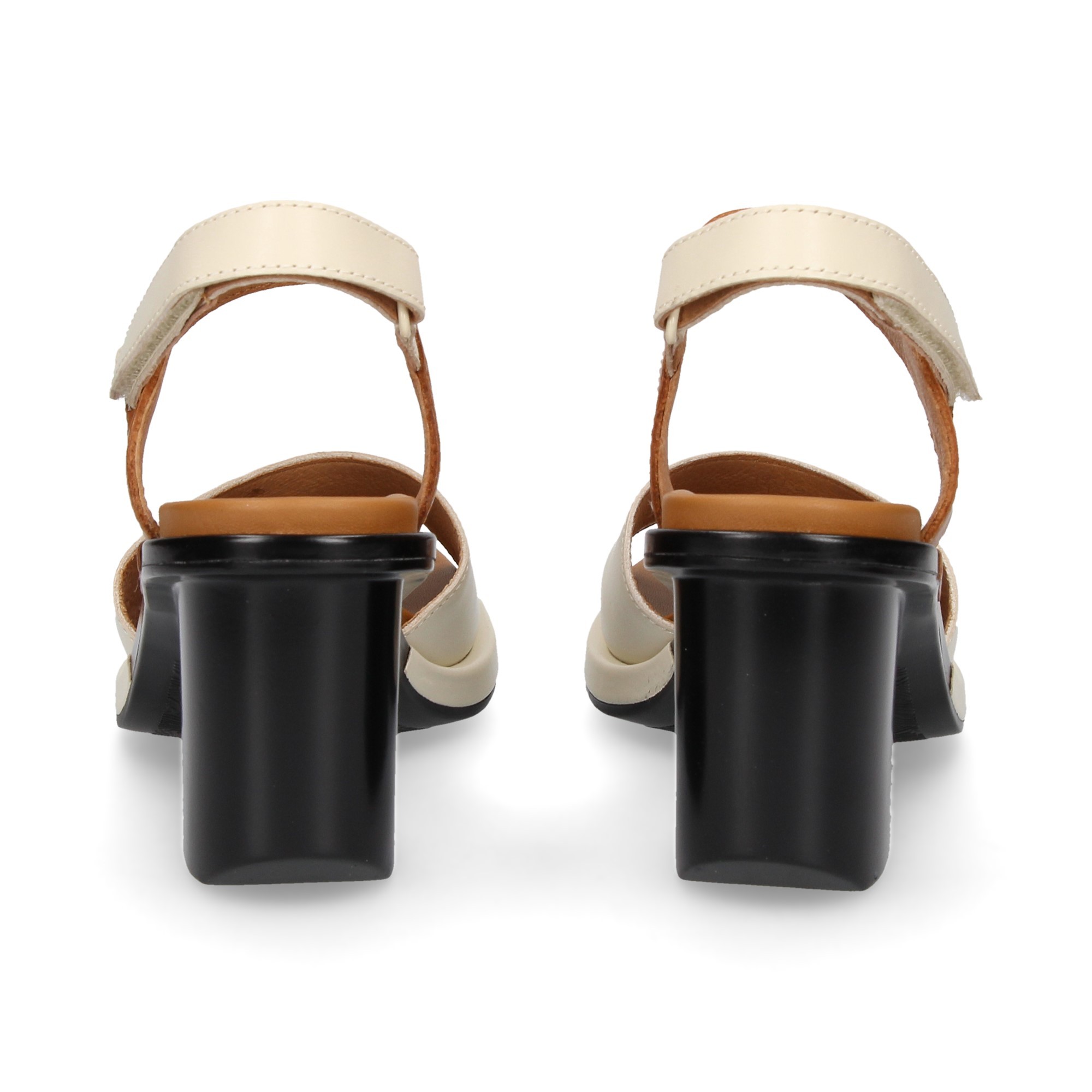 carmelita-piel-hielo-cuero