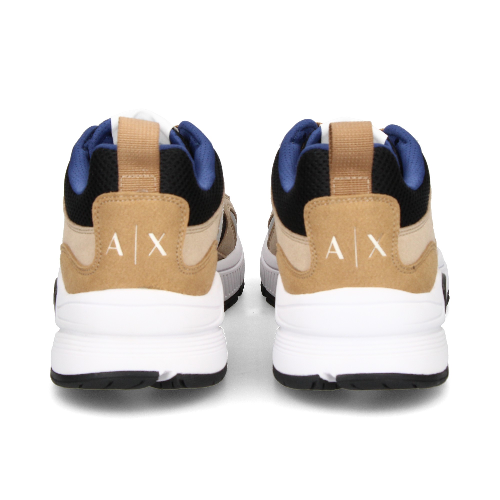 deportivo-negro-cuero