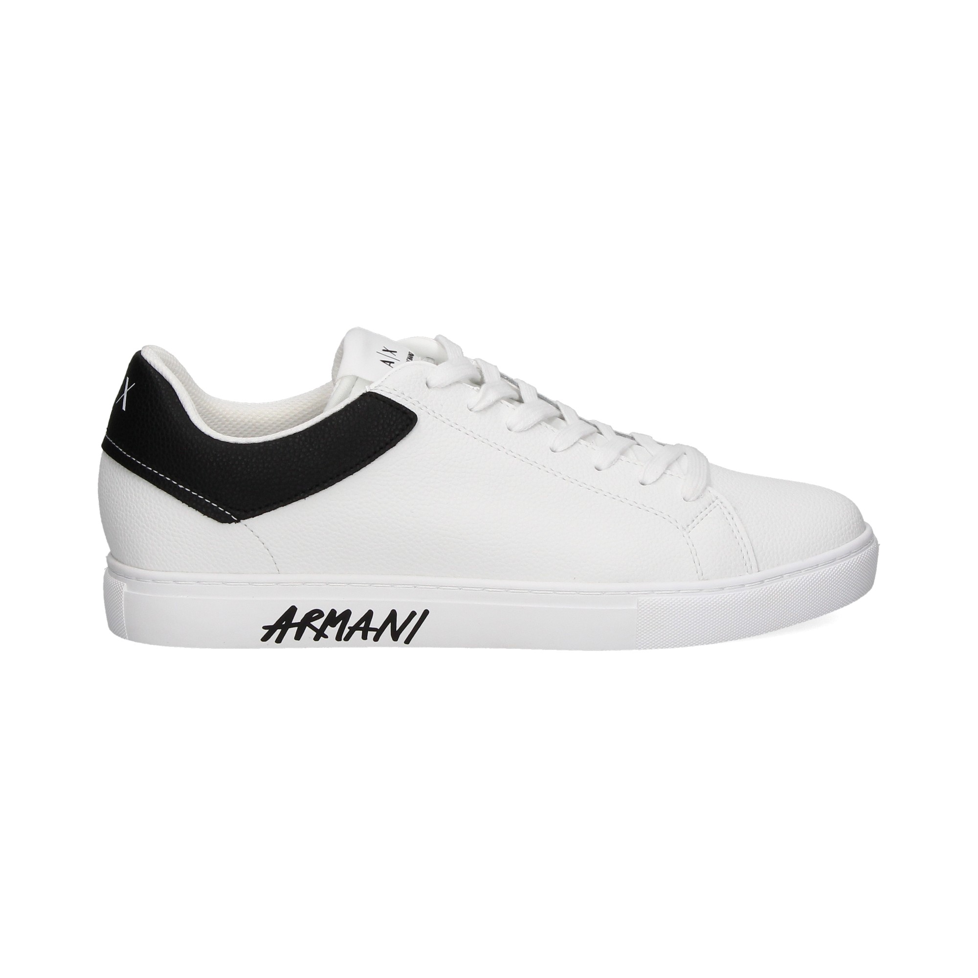 talon-negro-deportivo-blanco