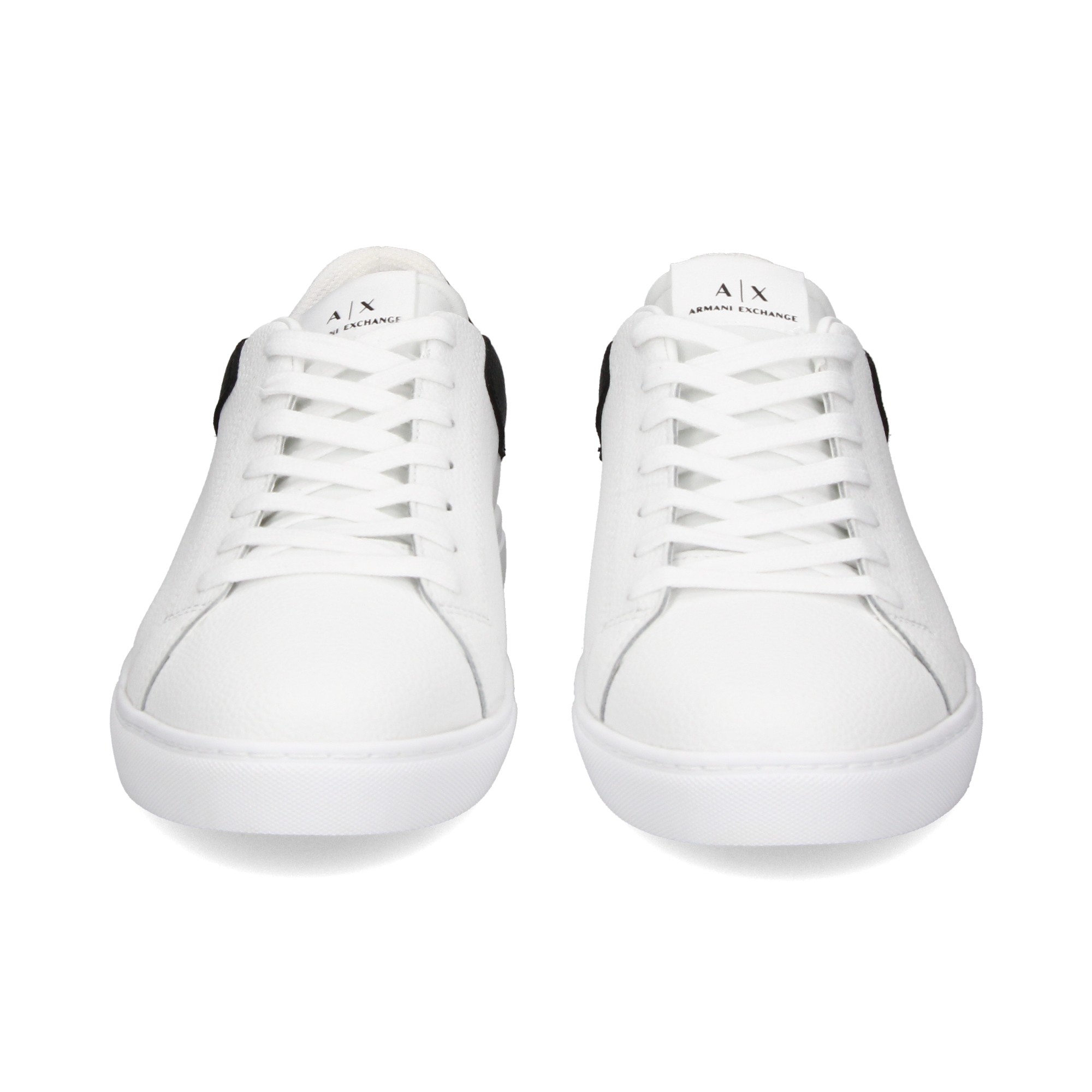talon-negro-deportivo-blanco