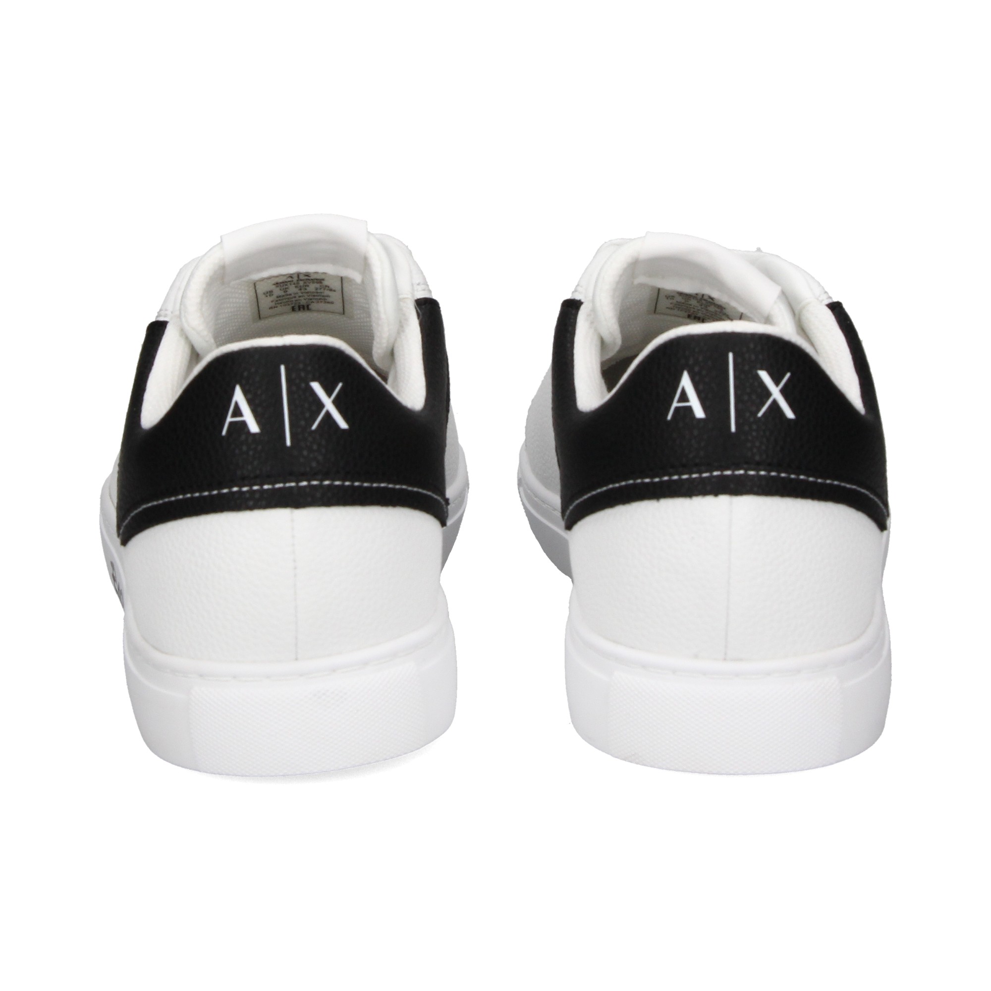 talon-negro-deportivo-blanco