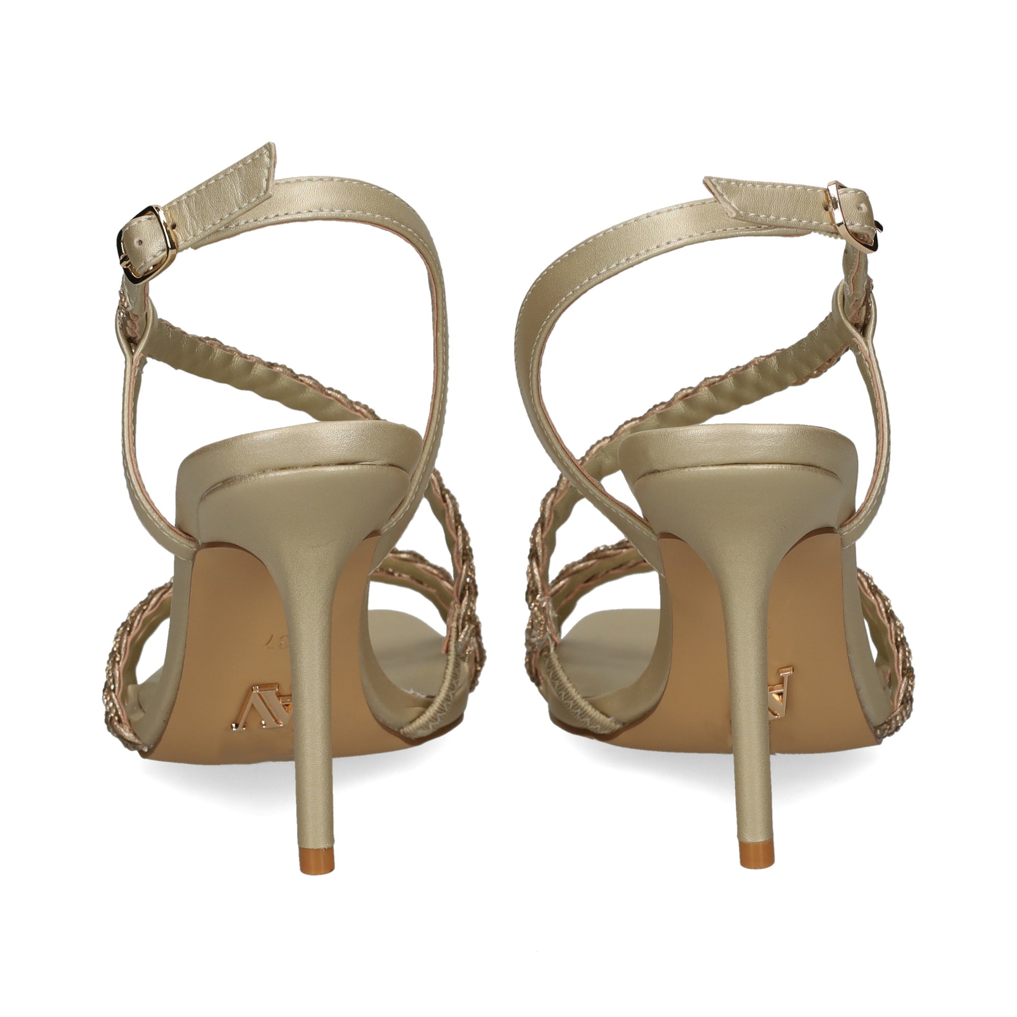 sandalia-tiras-trenzas-platino