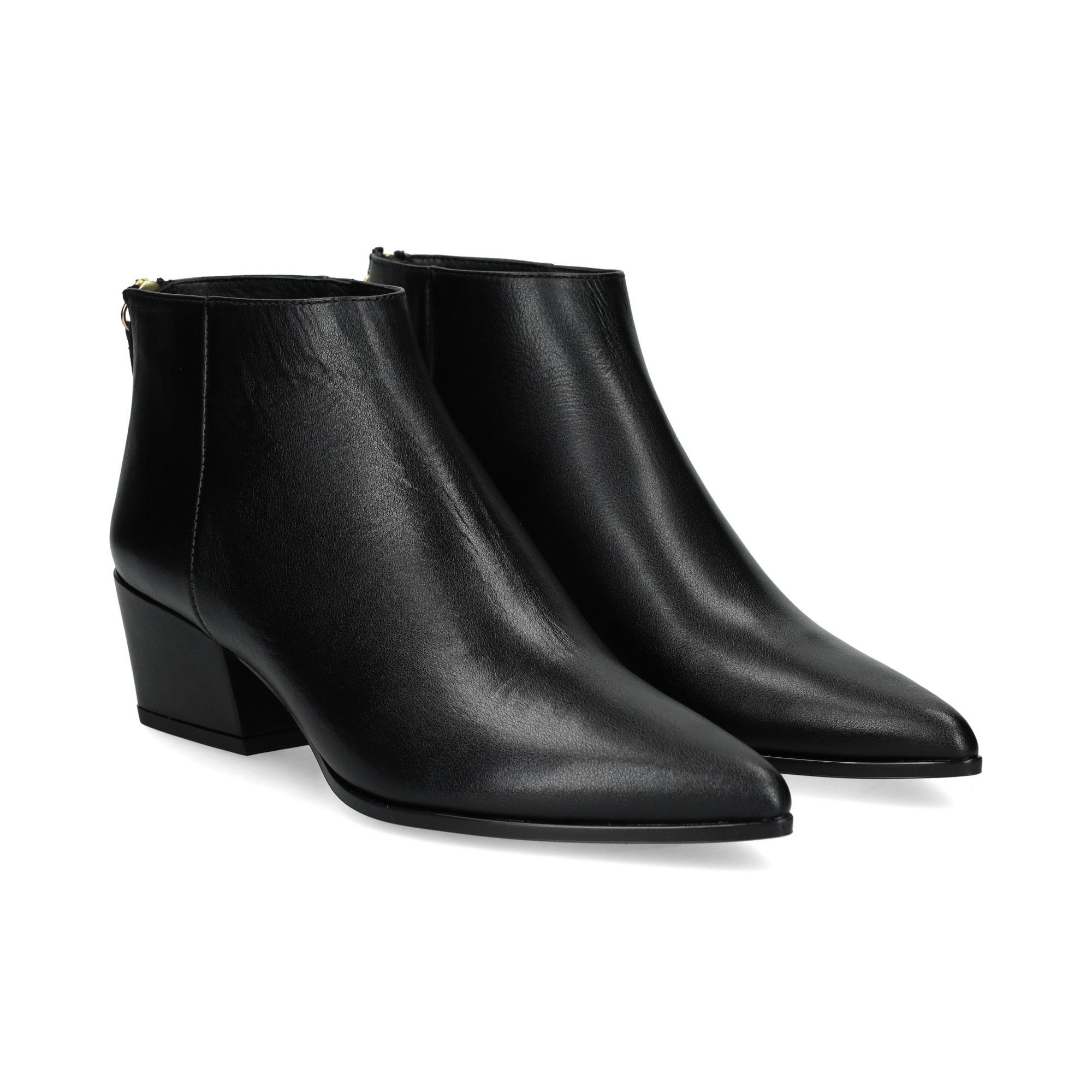 botin-cremalleta-en-talon-piel-negro