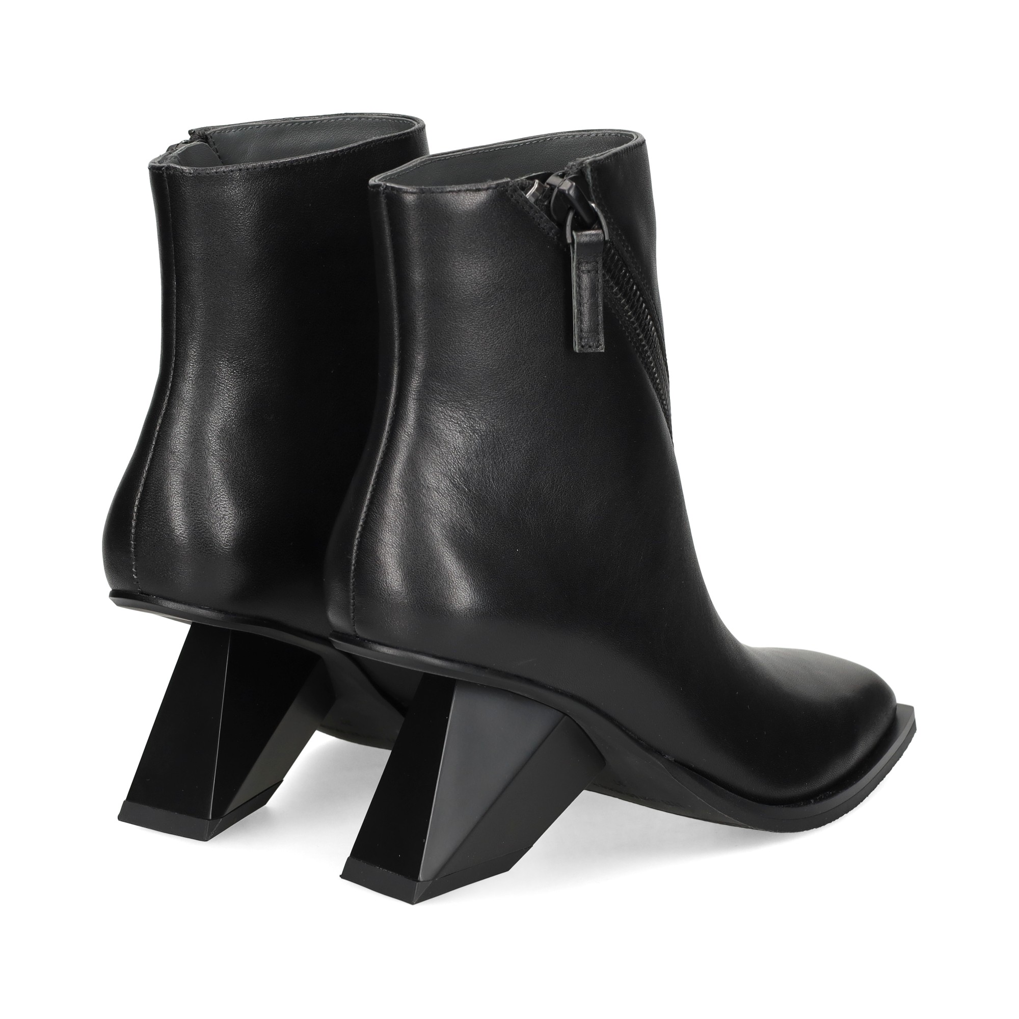 botin-cremallera-diagonal-piel-negro