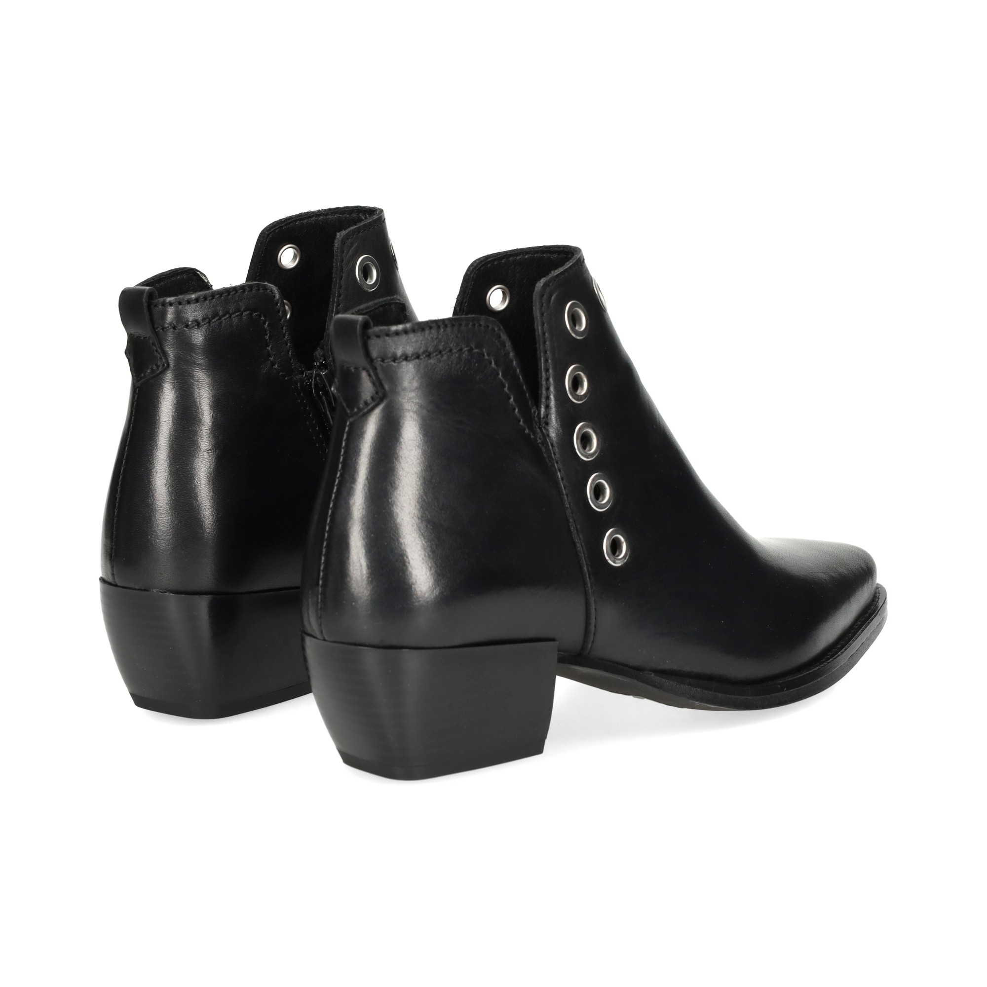 botin-cowboy-arandelas-negro