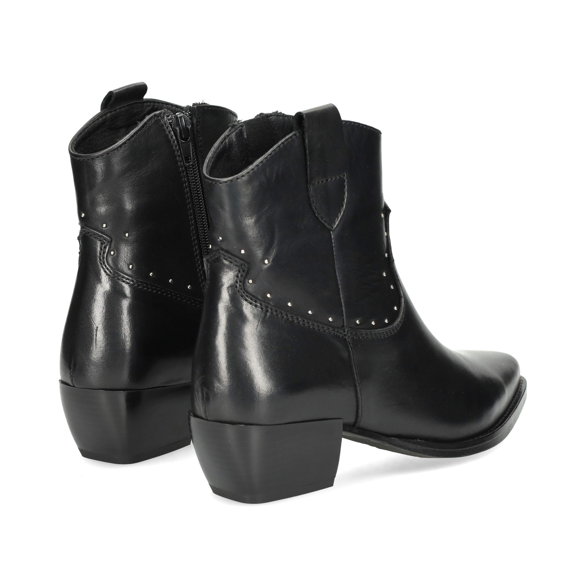 botin-cowboy-finas-tachas-piel-negro