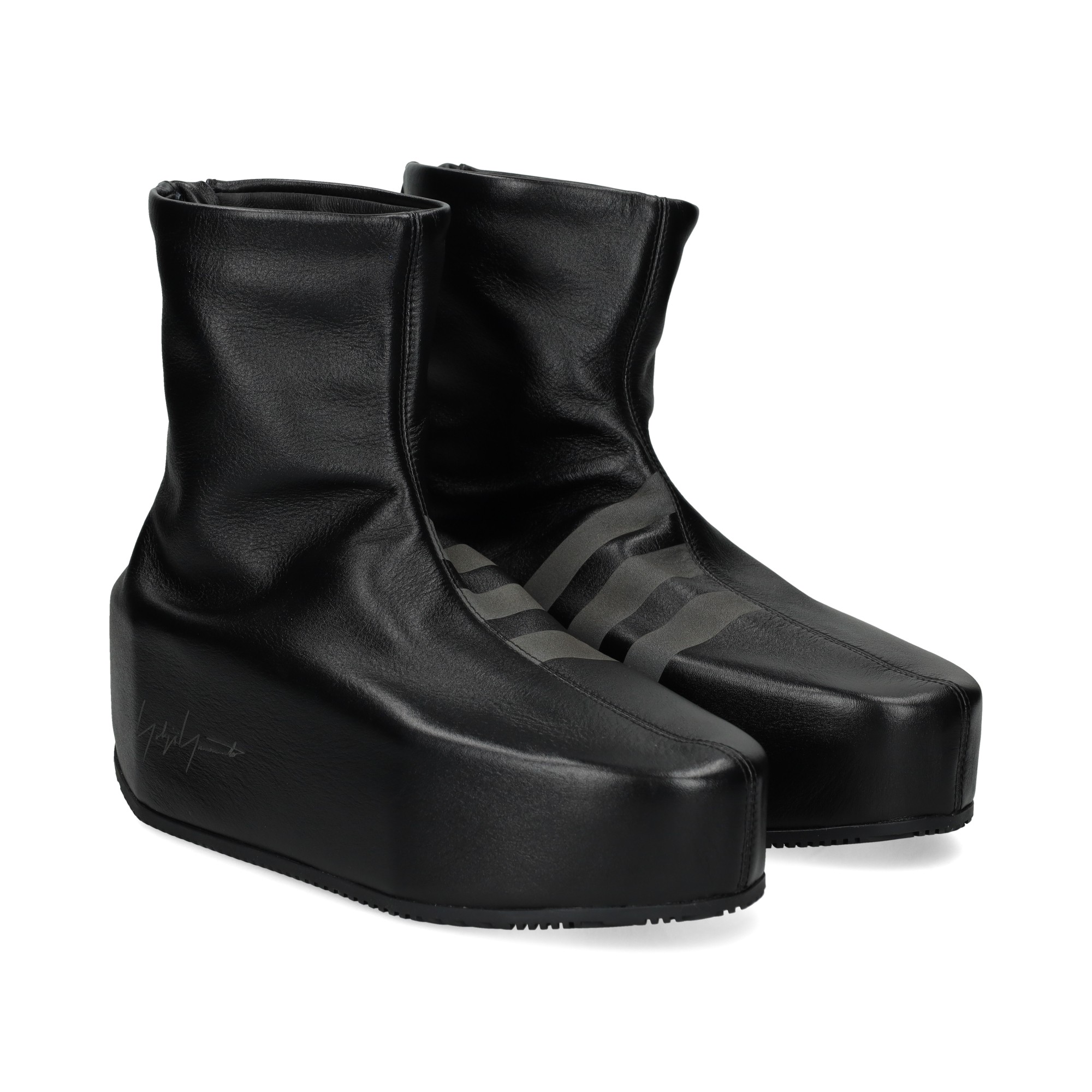 botin-plataforma-piel-negro