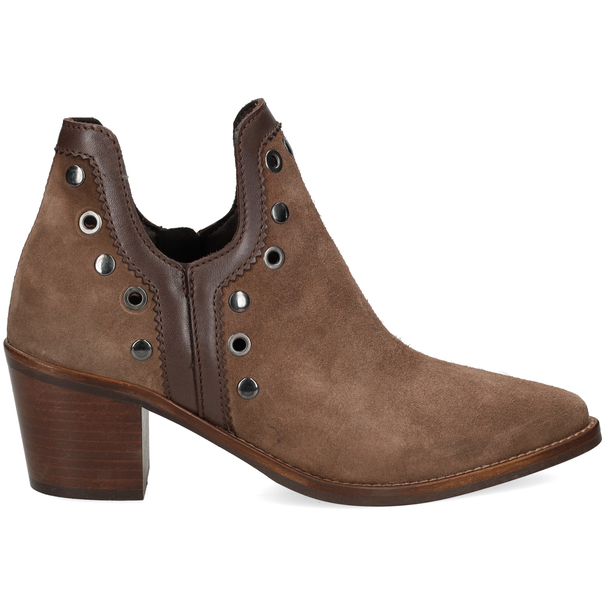 botin-cowboy-tachas-ante-marron