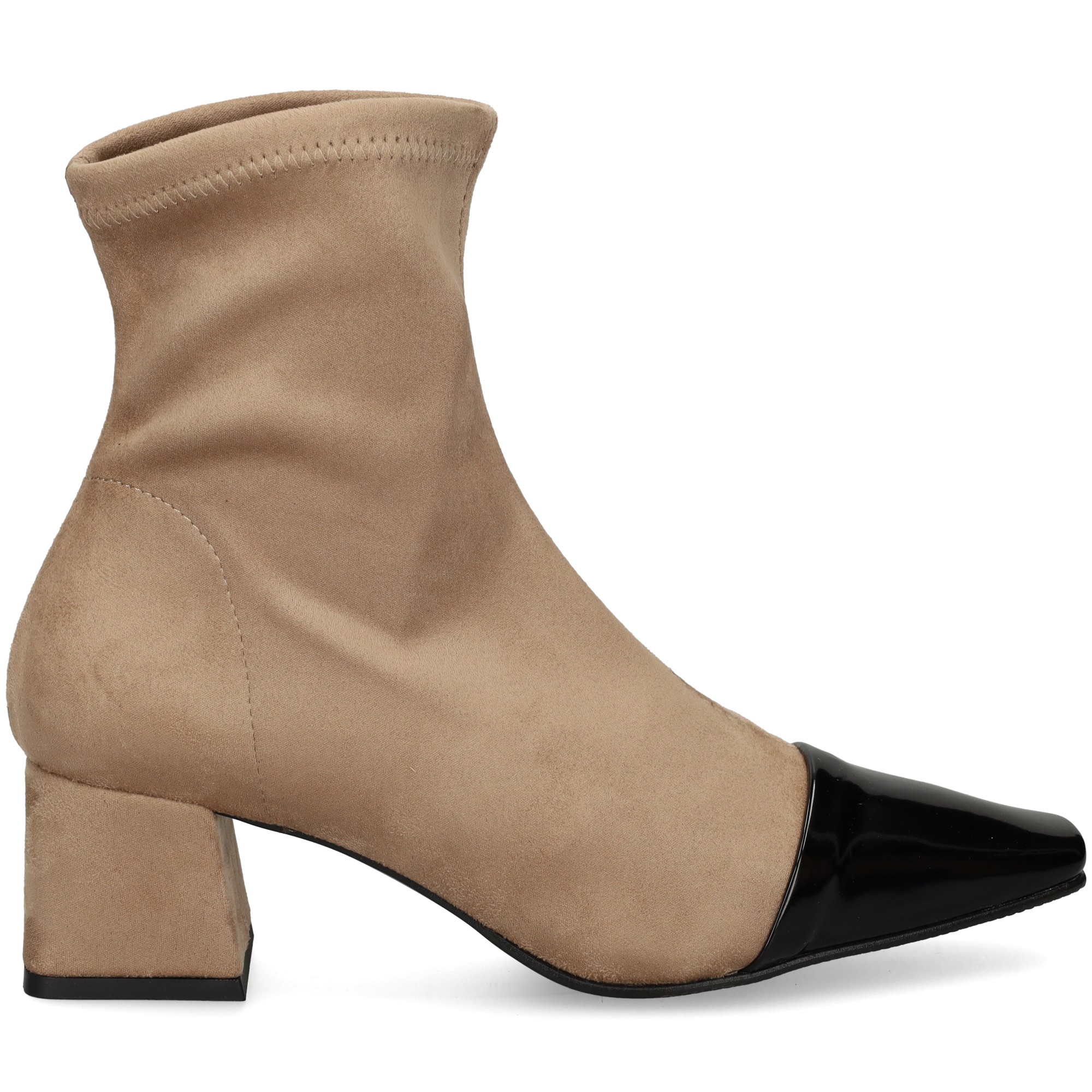 botin-puntera-cahrolante-negrobeige