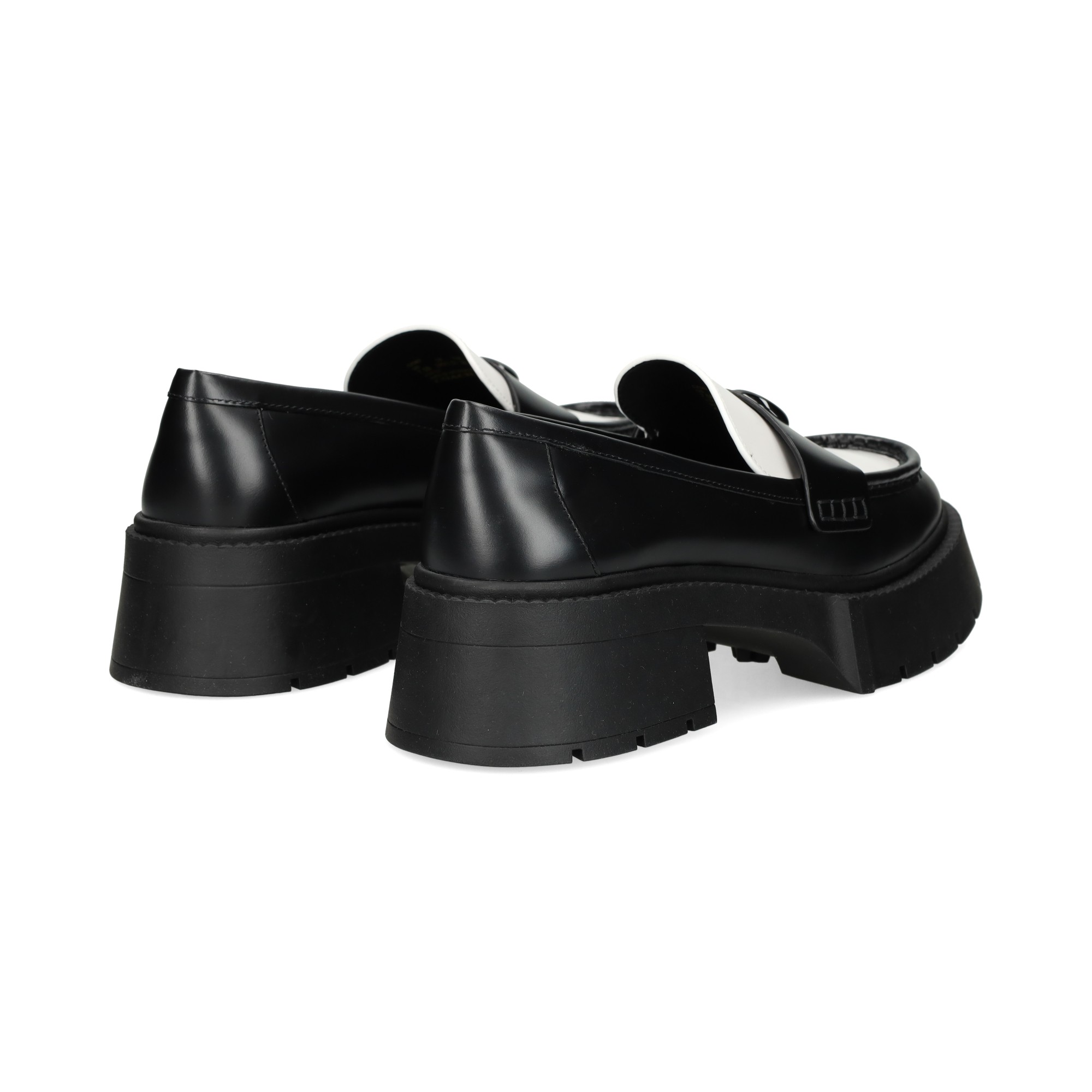 mocasin-plataforma-blanconegro