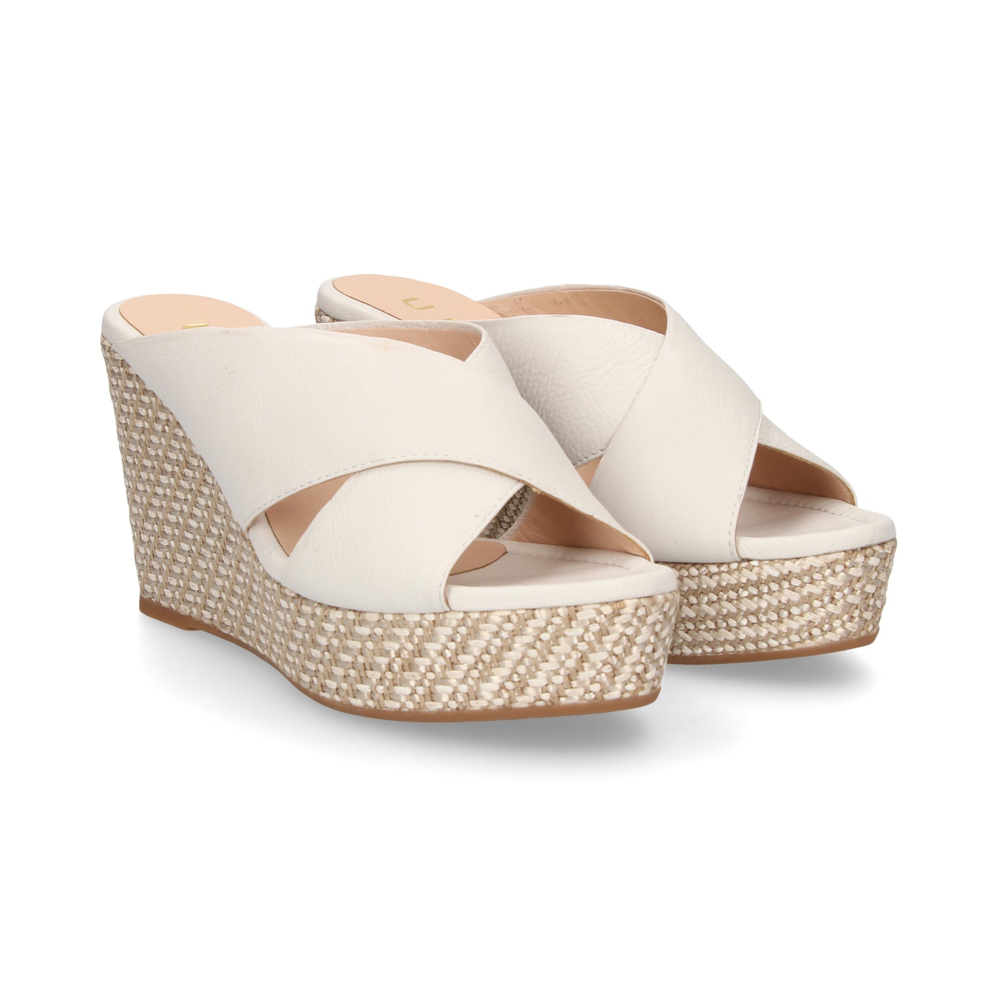 cuna-rafia-pala-cruzada-piel-blanco