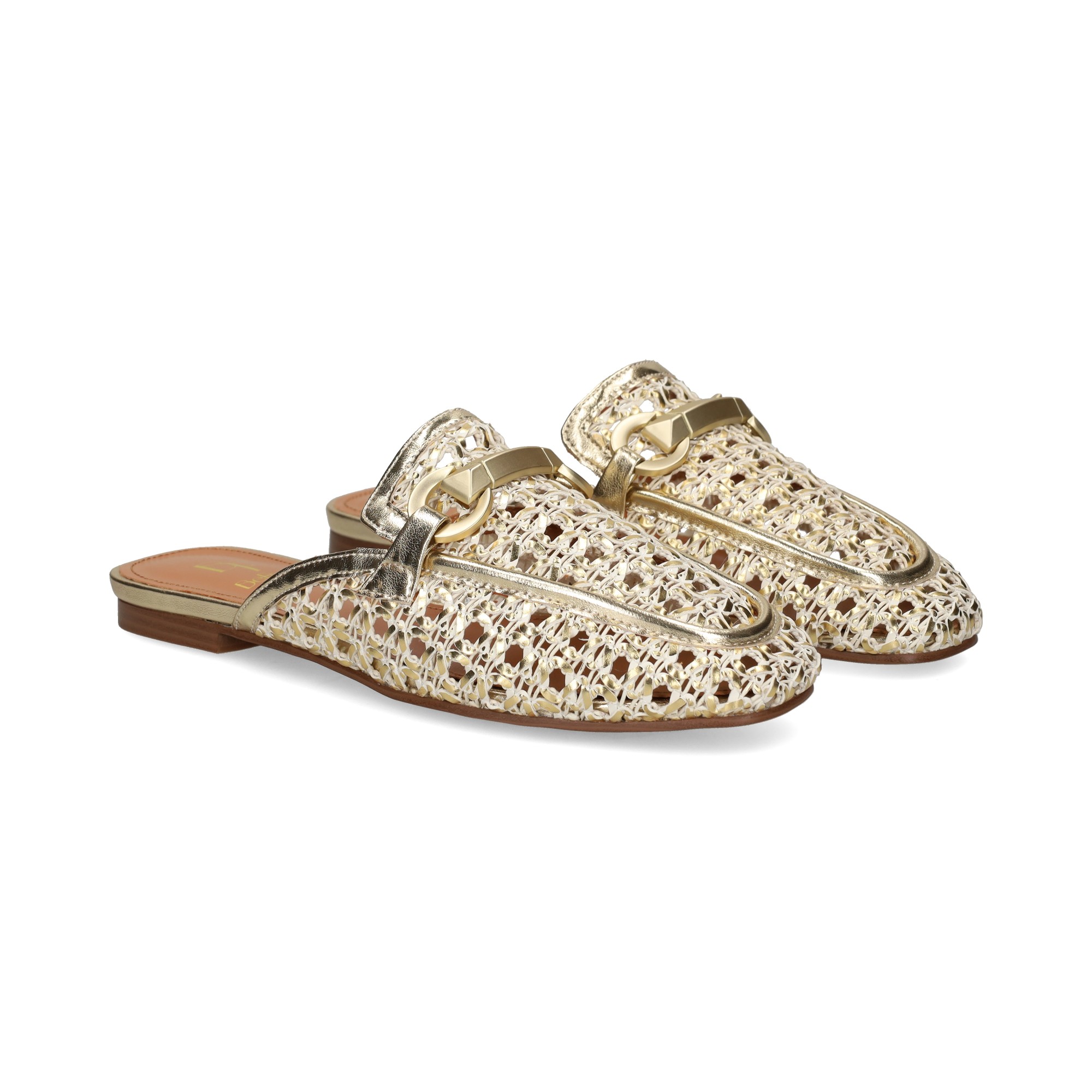 mule-mocasin-trenzado-oro