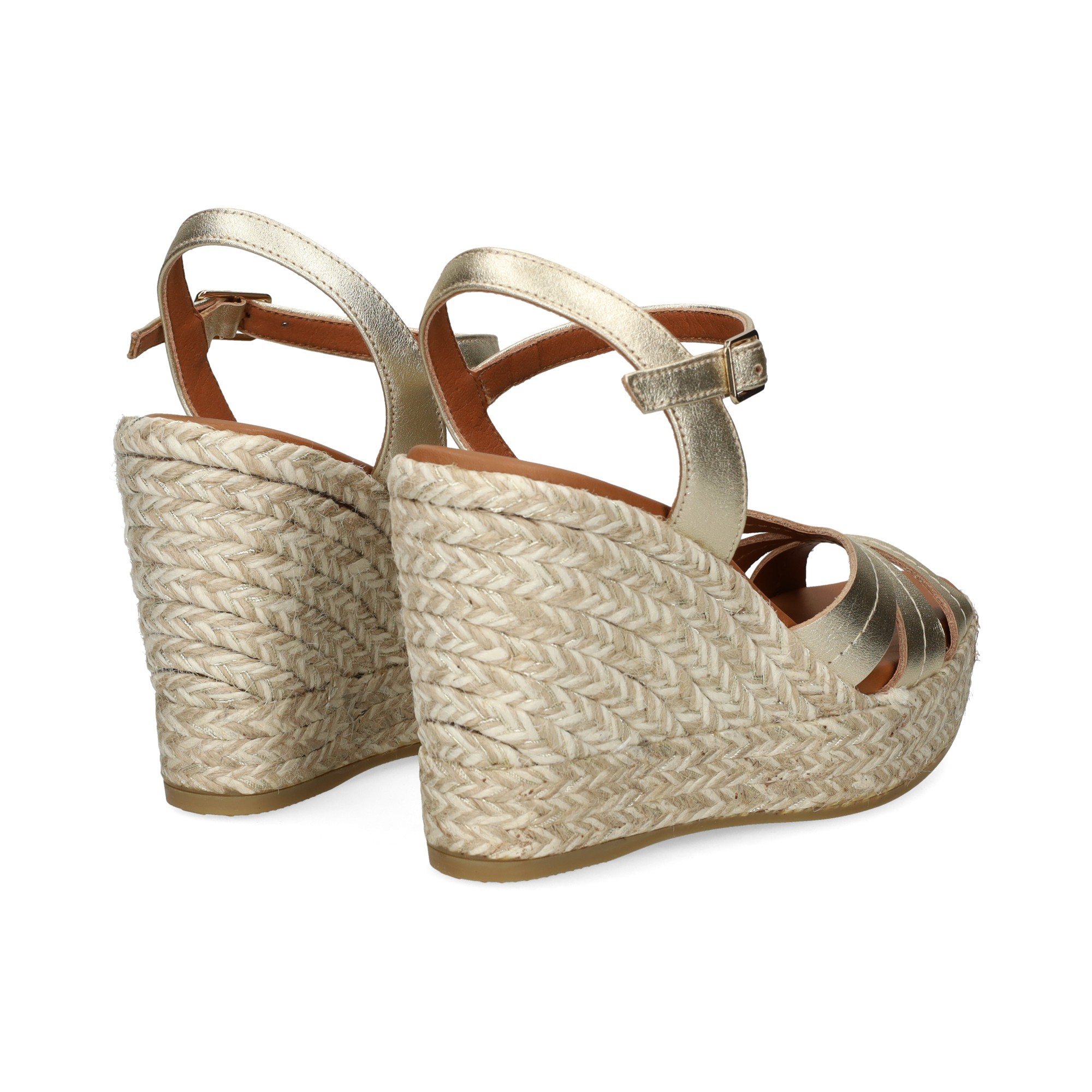 sandalia-metalizada-beige