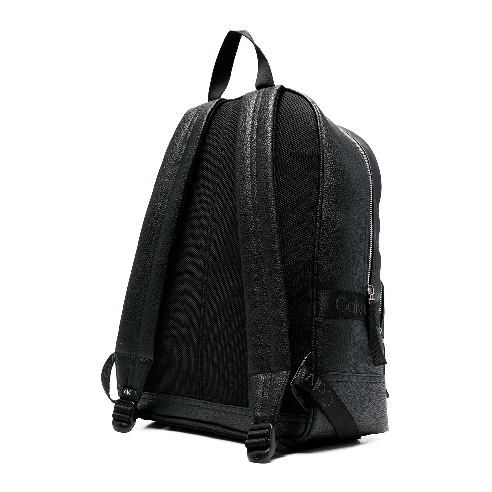 mochila