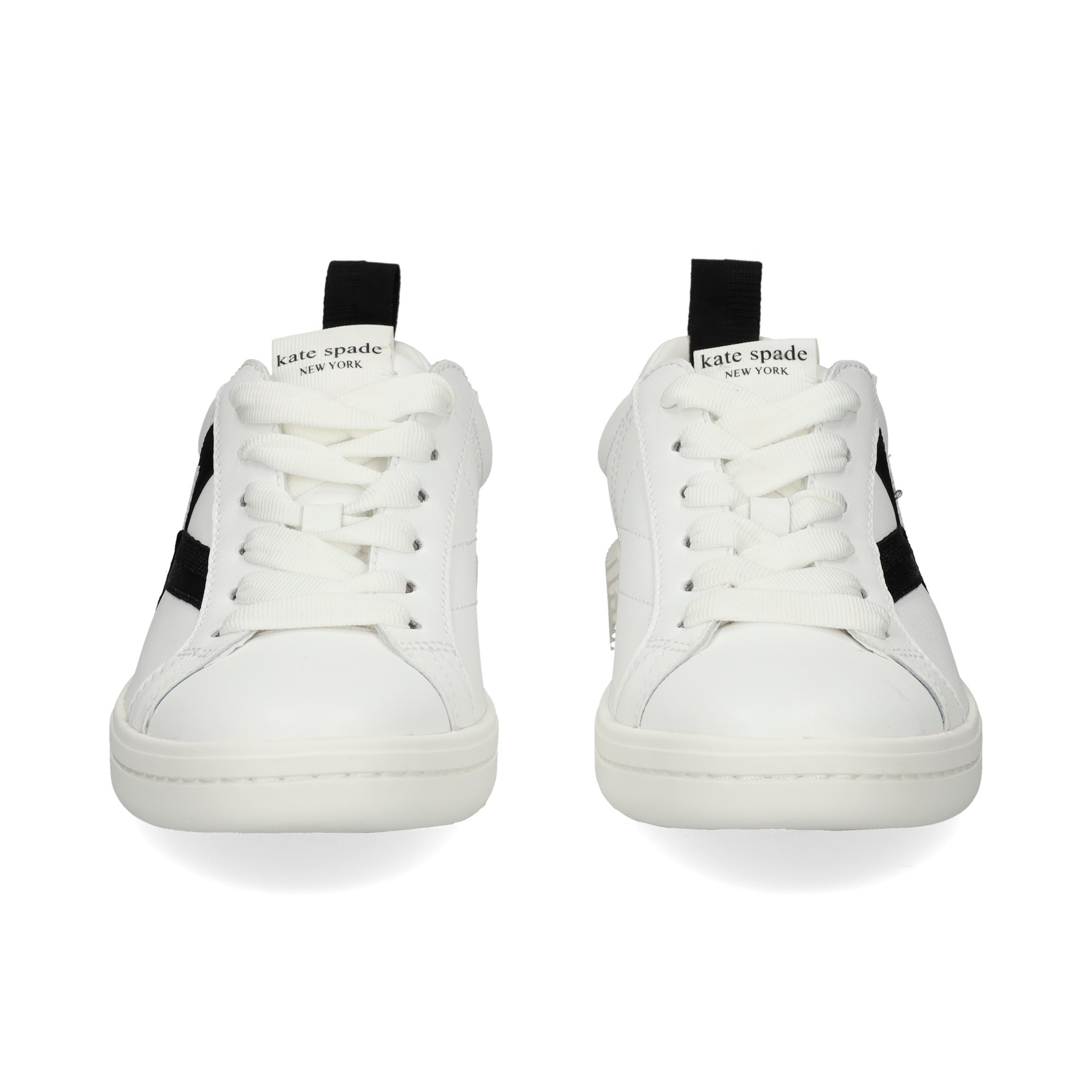 deportivo-k-con-cintas-negro-piel-blanco