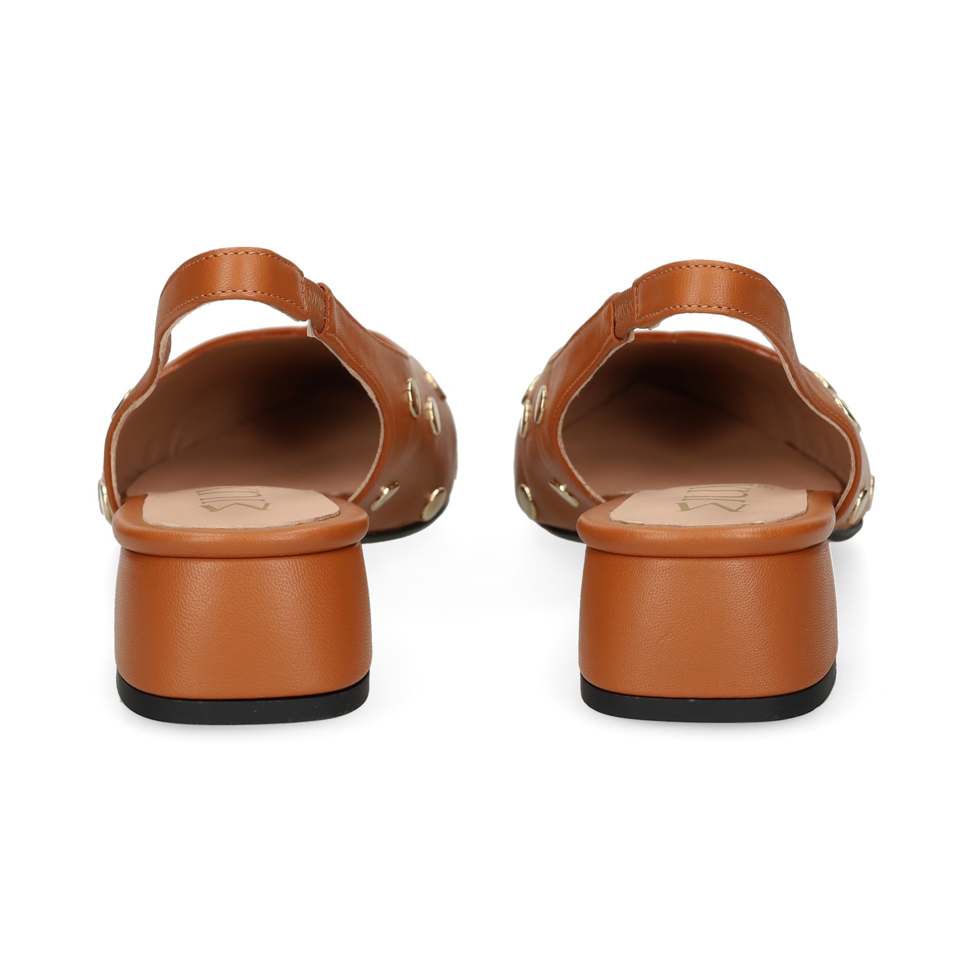 sin-talon-tachas-piel-cuero