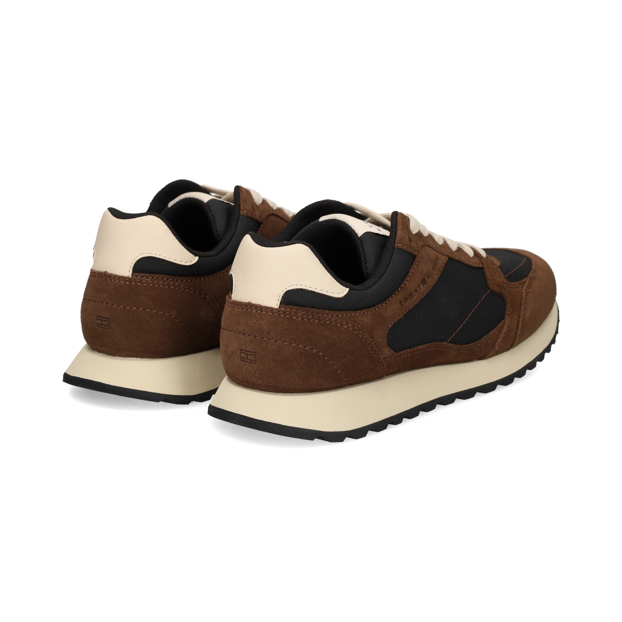 deportivo-antenylon-marrommoka