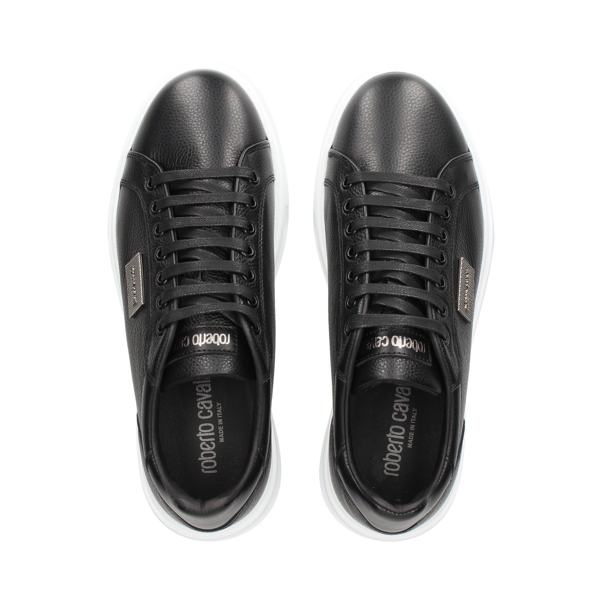 deportivo-placalogo-lado-piel-negro