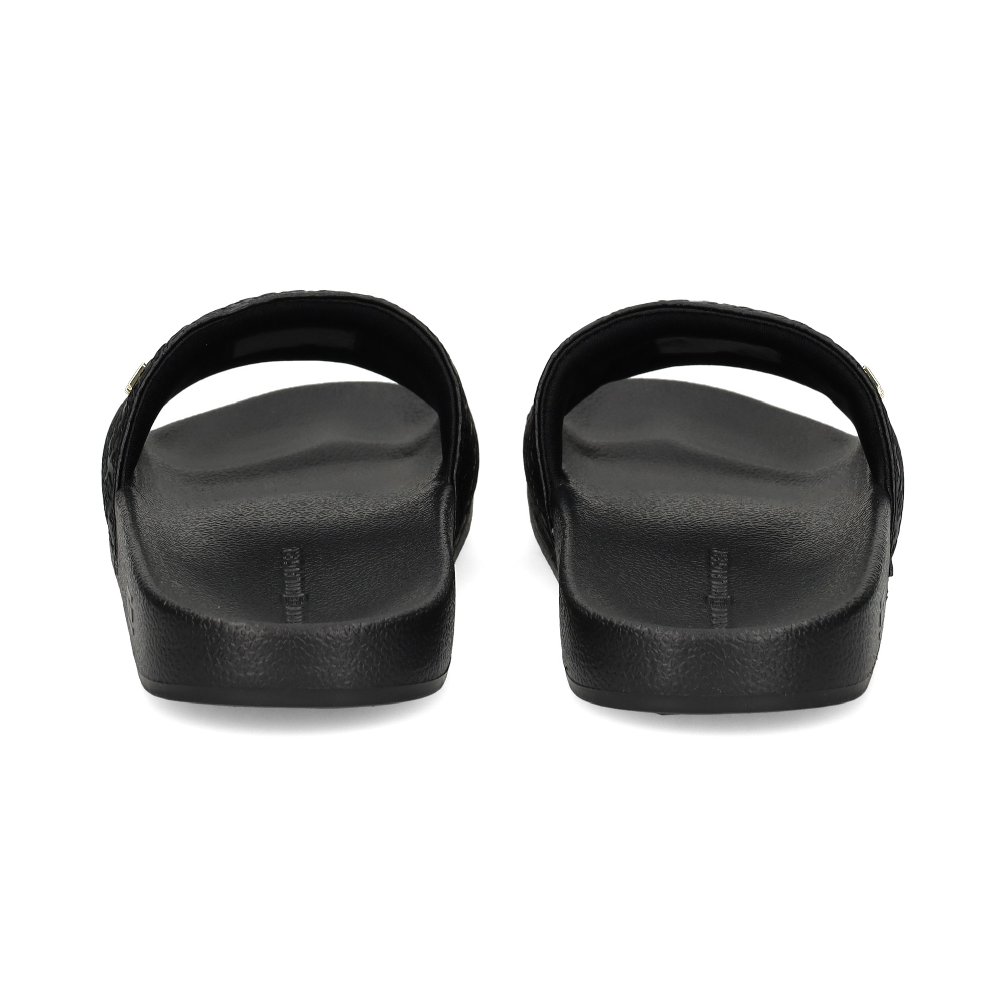 pala-pool-monogram-negro
