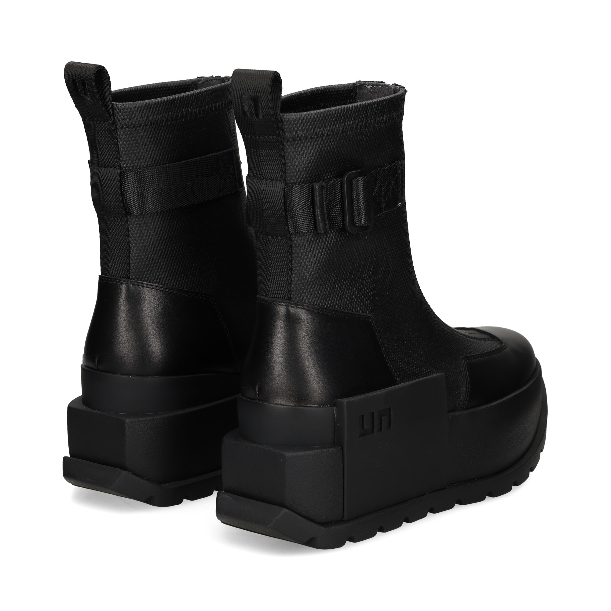 botin-cremallera-mallapiel-negro