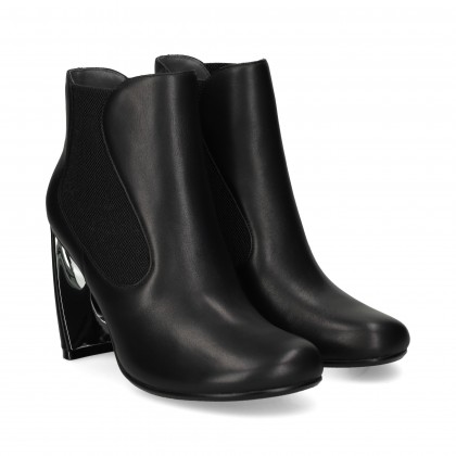 botin-elasticos-lados-piel-negro