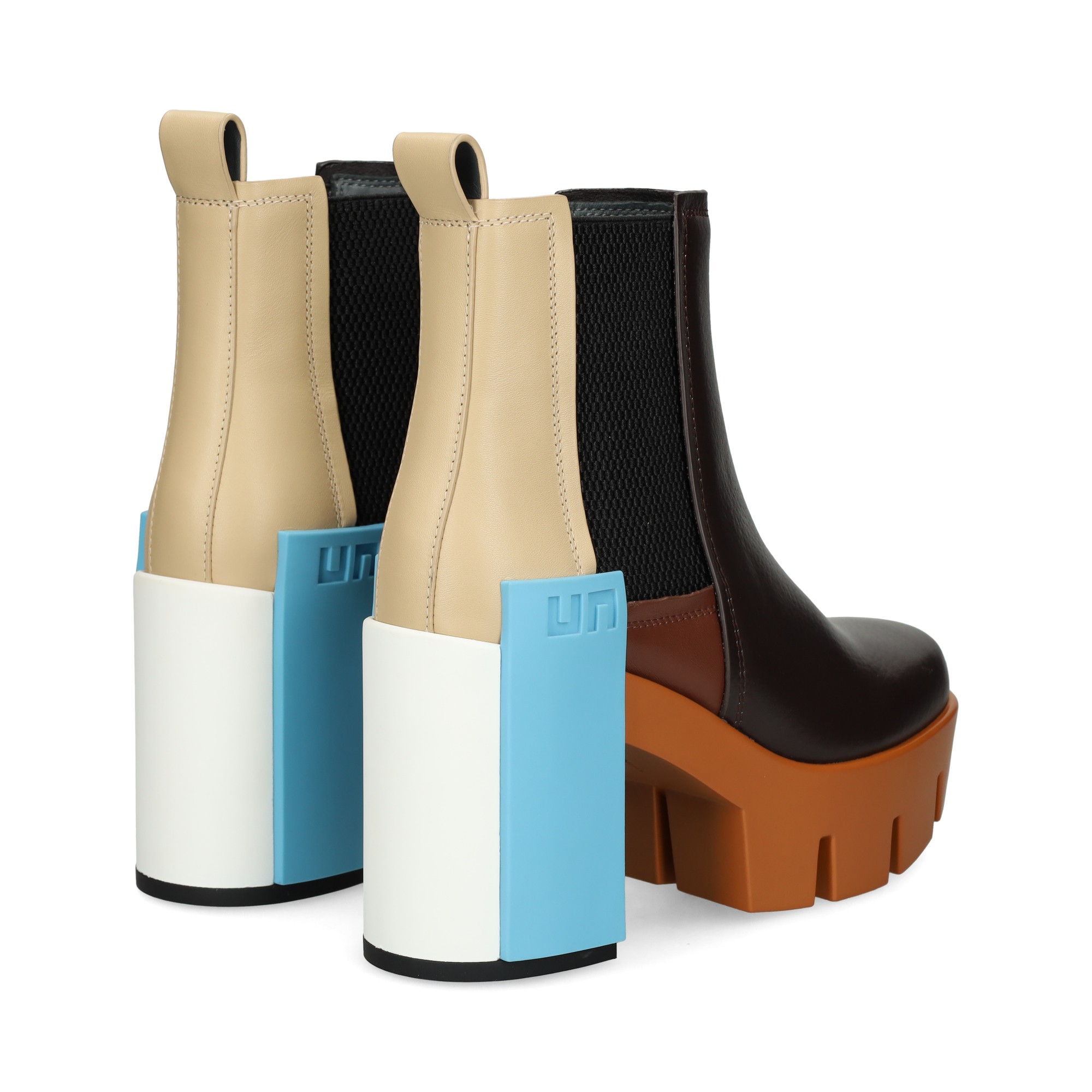 botin-elasticos-lados-multi-marron