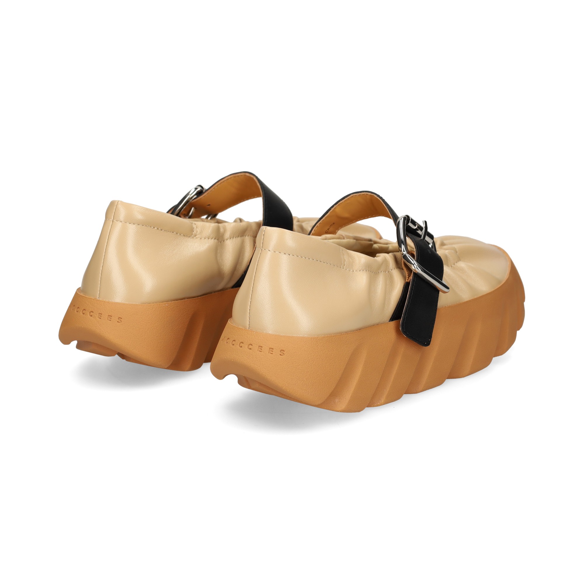 mercedes-hebilla-piel-beige