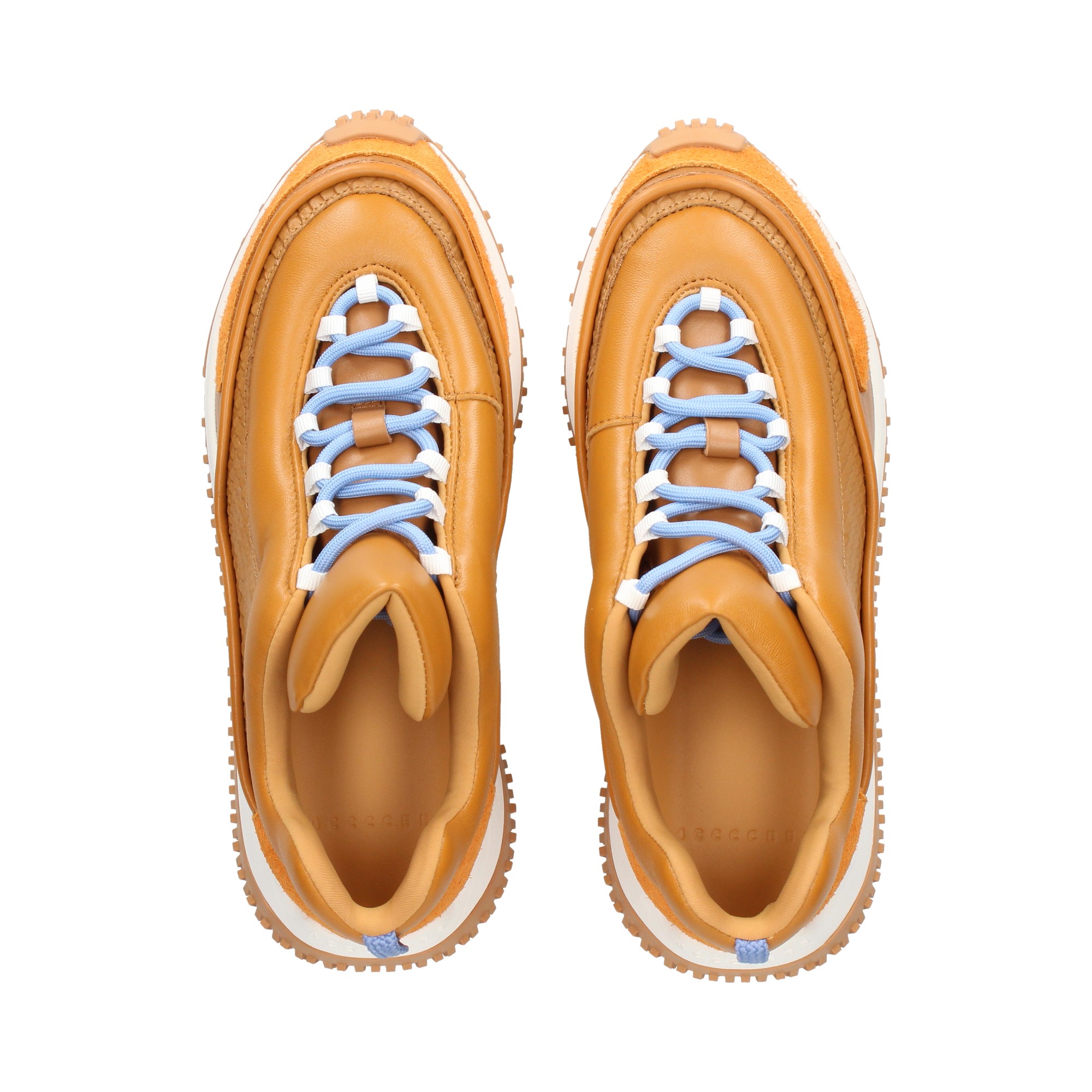 deportivo-lado-reptil-cuero