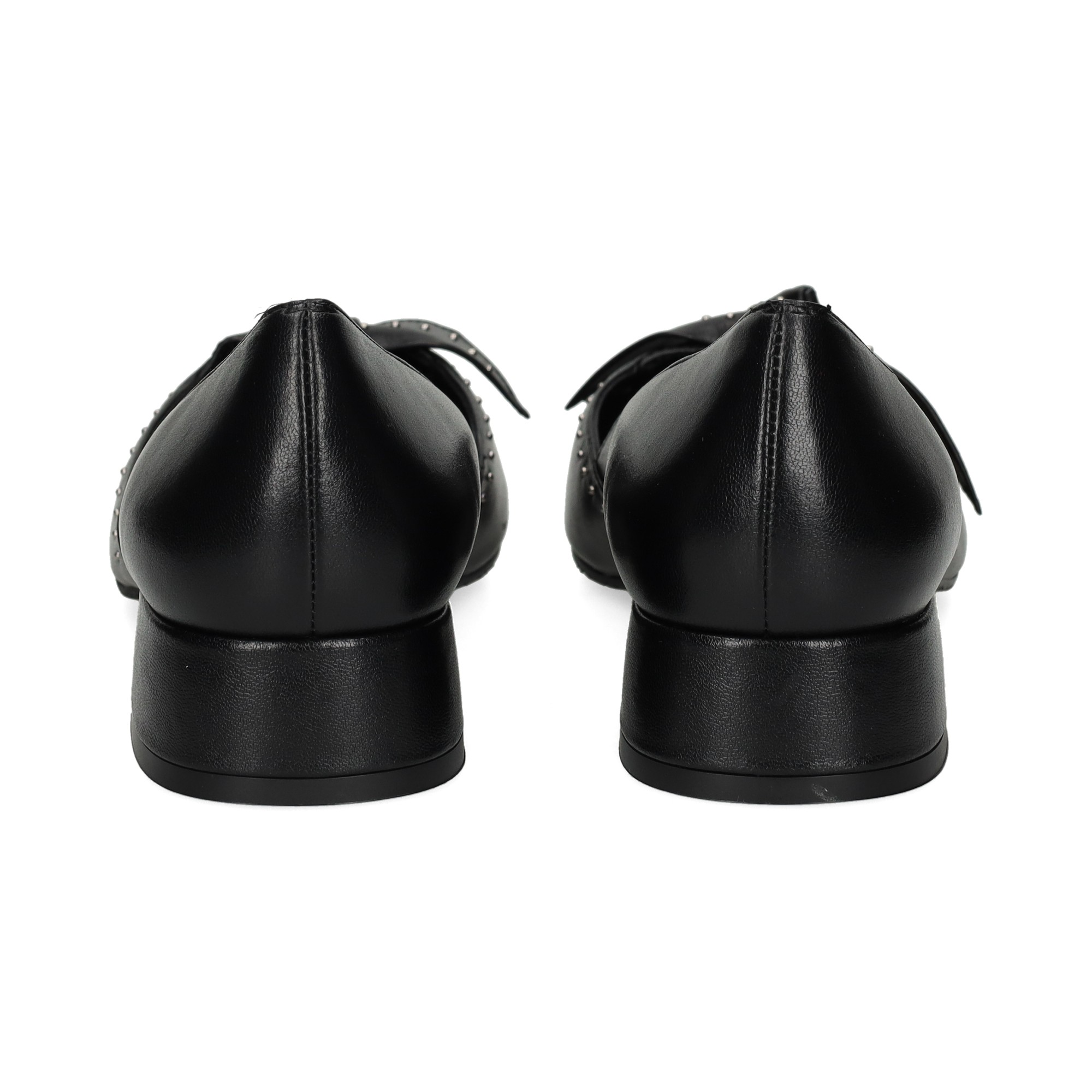 salon-nudotachas-piel-negro