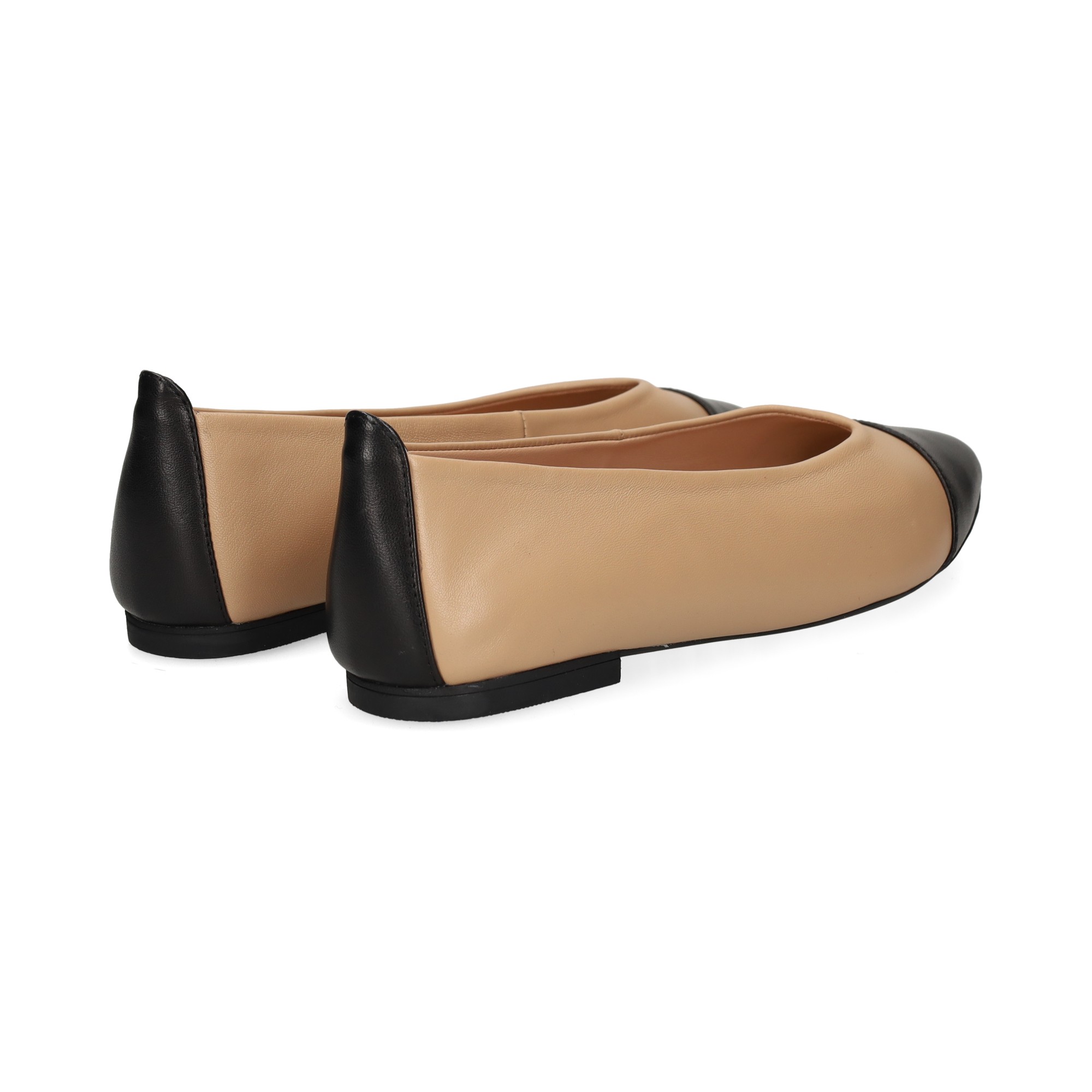 punta-negro-bailarina-piel-beige
