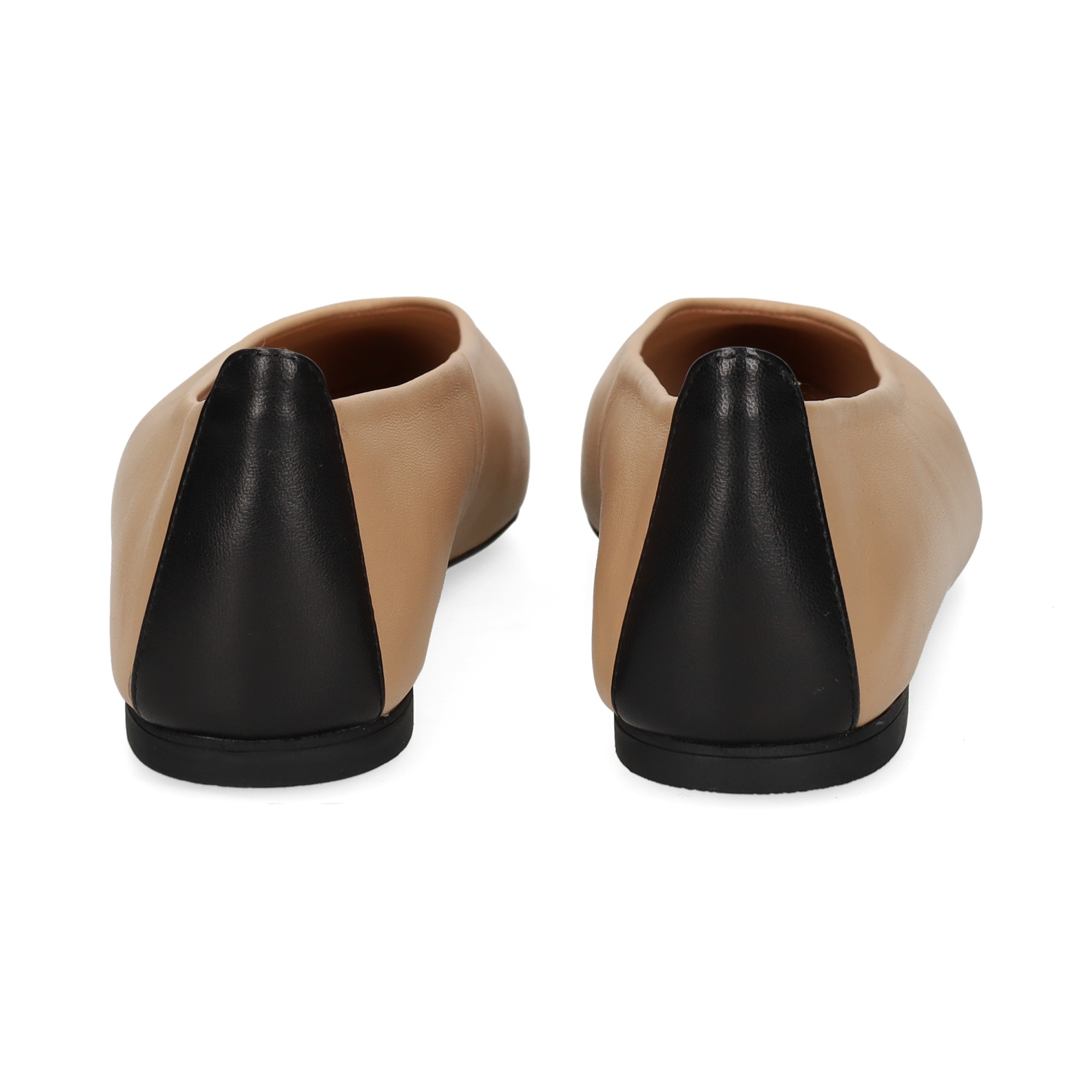 punta-negro-bailarina-piel-beige