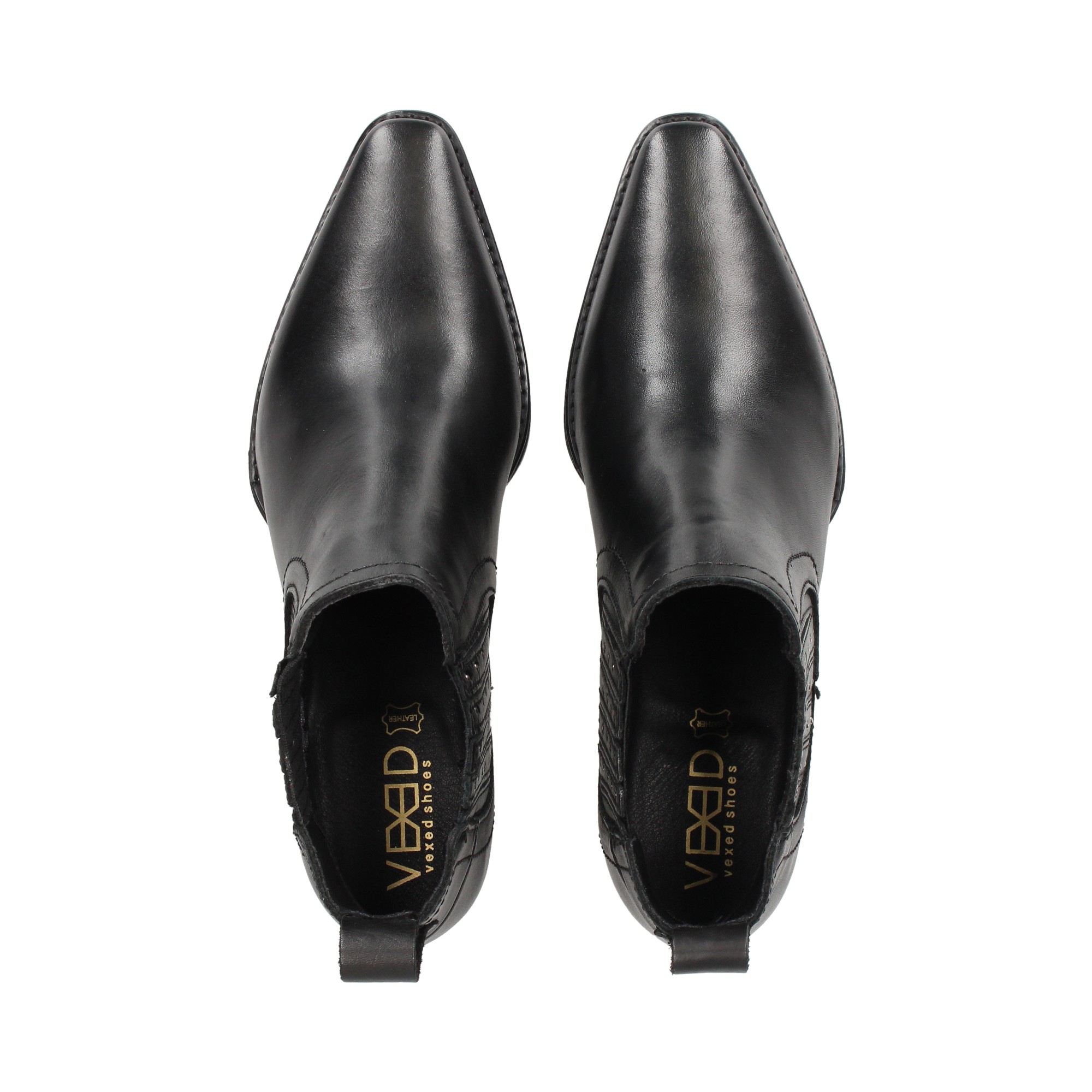 botin-tachas-en-elastico-piel-negro