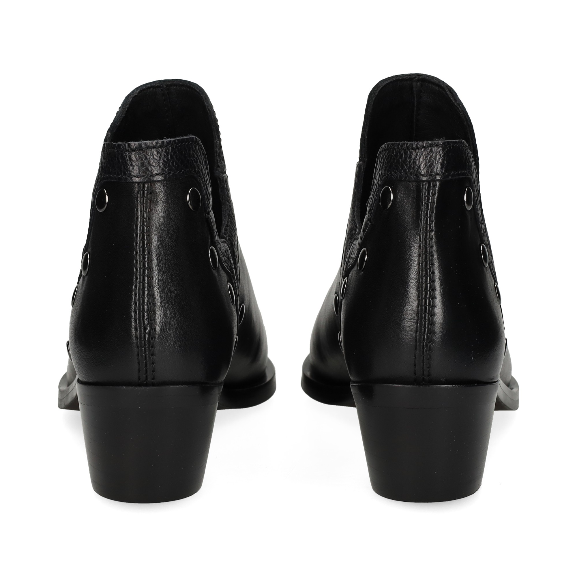botin-tachas-piel-negro