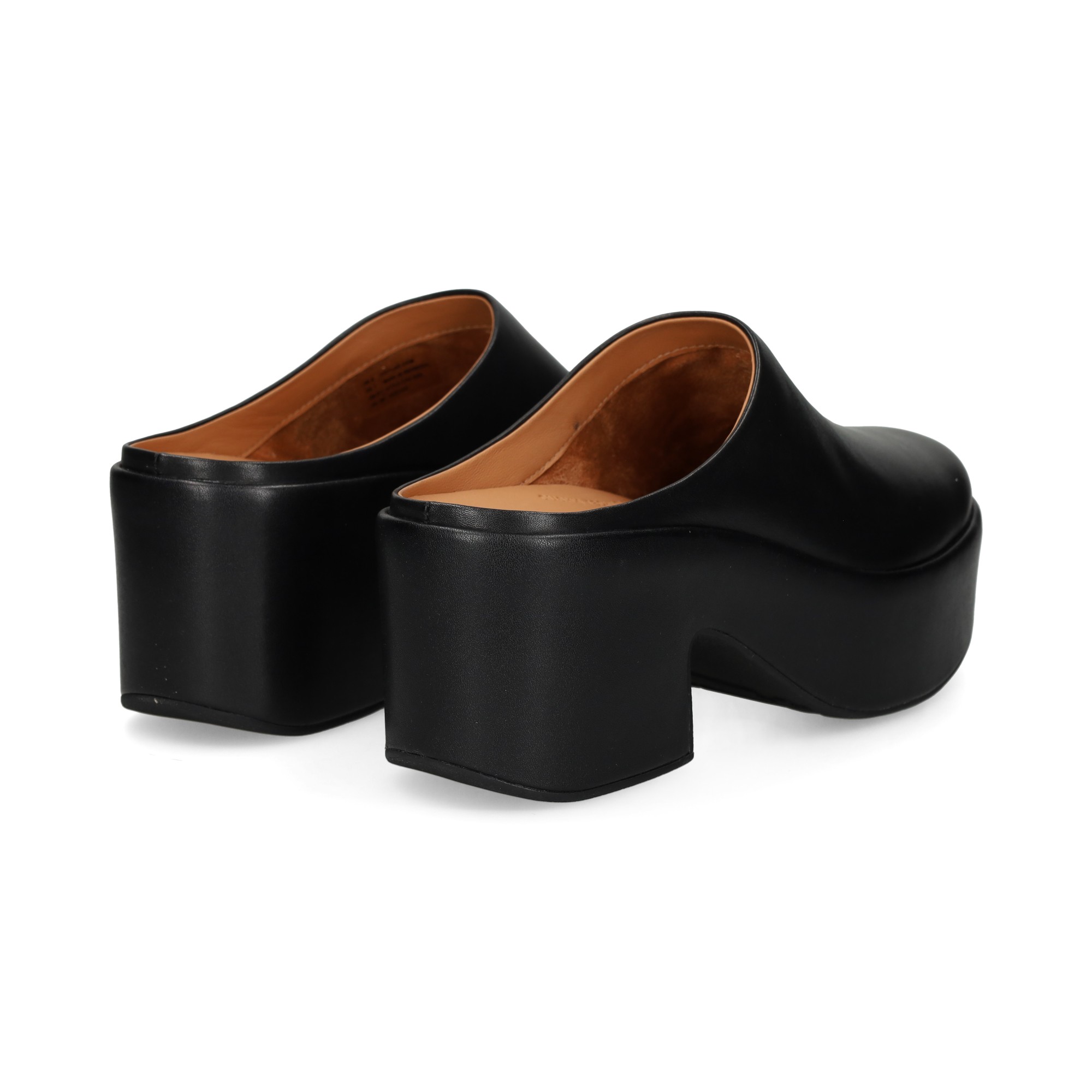 zueco-plataforma-piel-negro