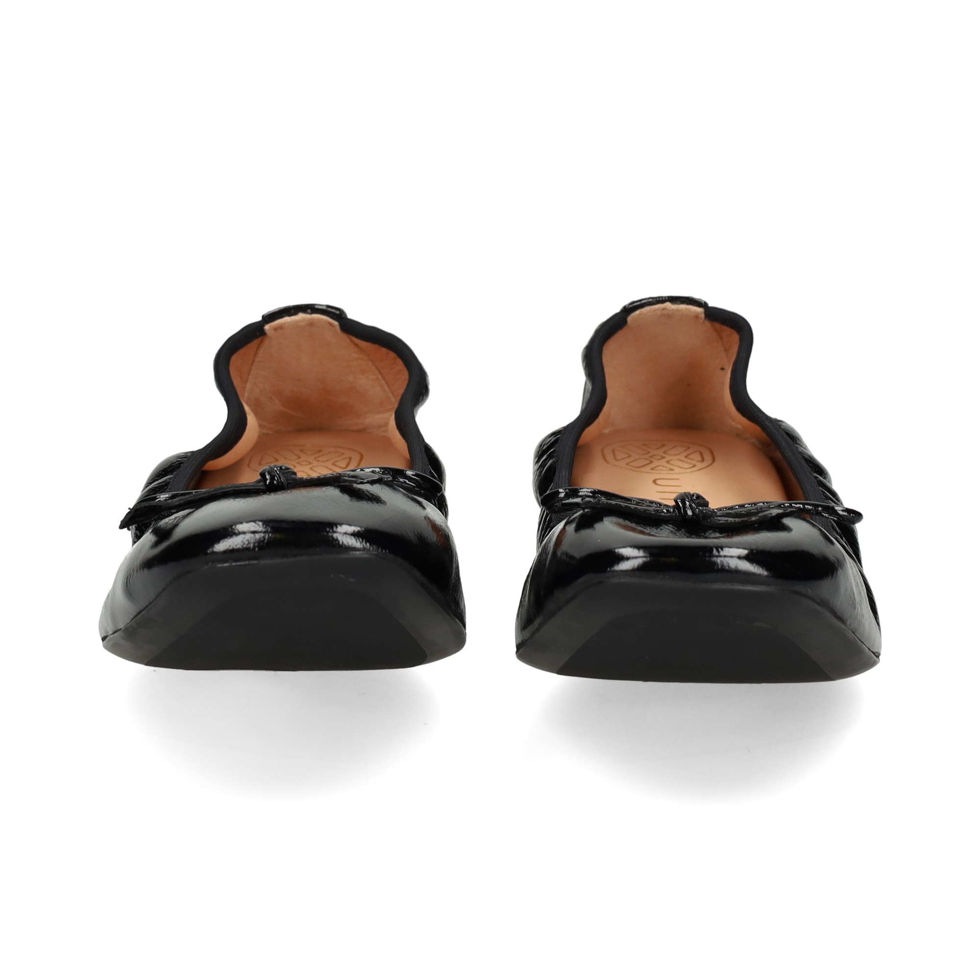 bailarina-lazo-charol-negro