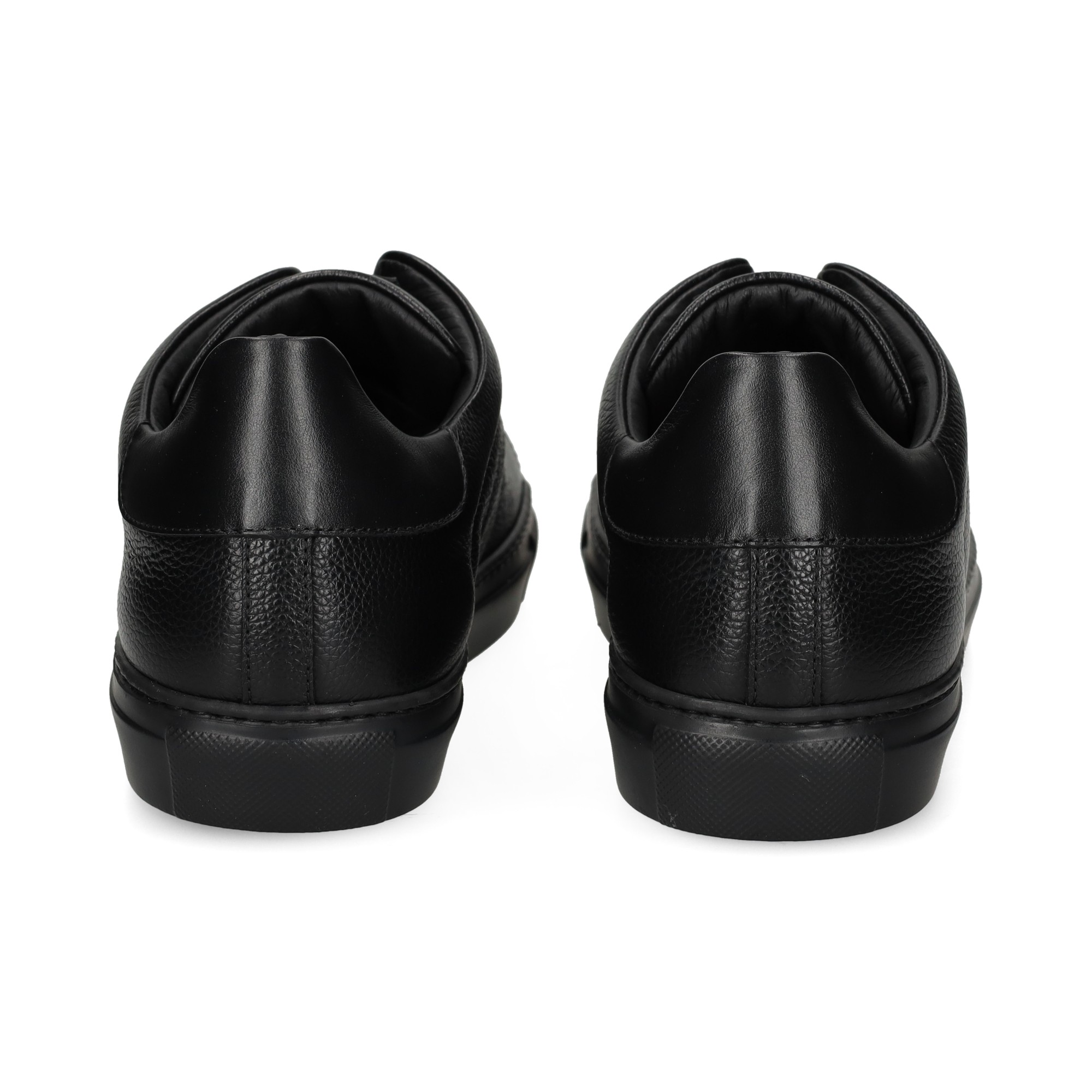 deportivo-sin-cordon-piel-negro