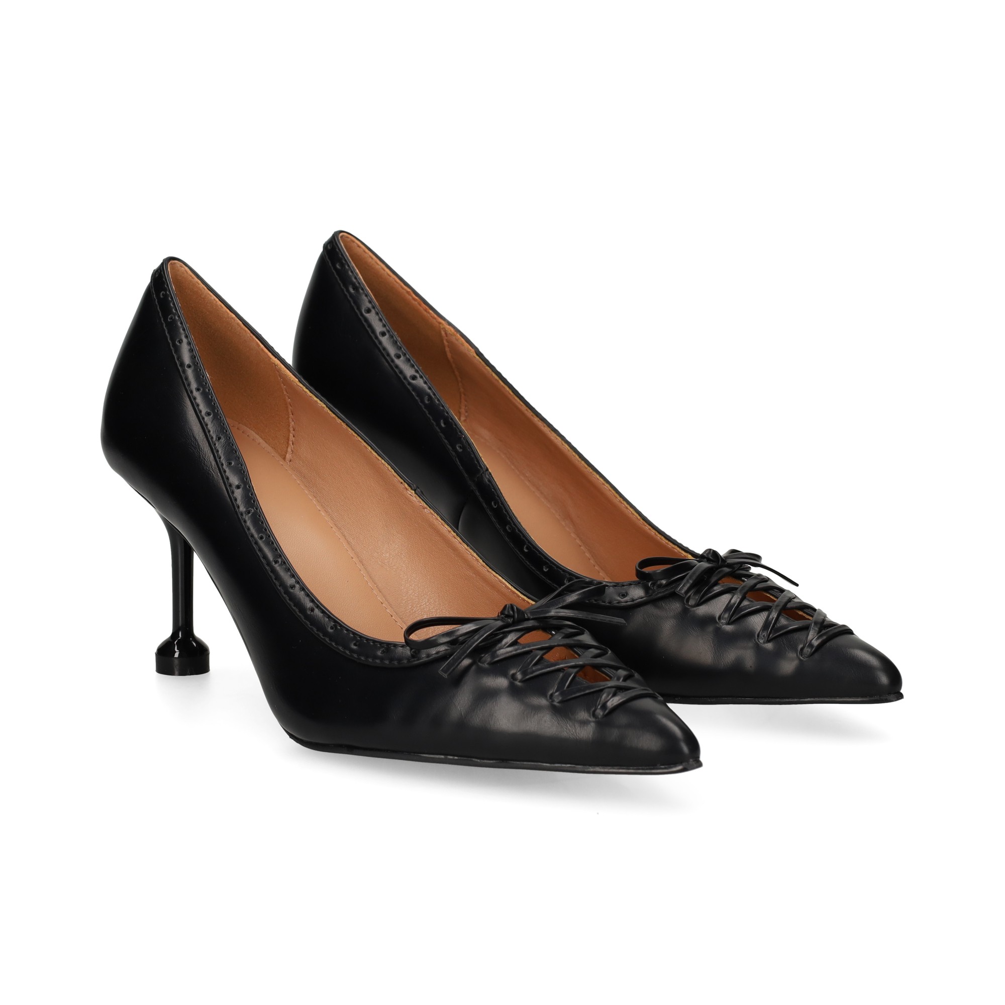 salon-acordonado-piel-negro