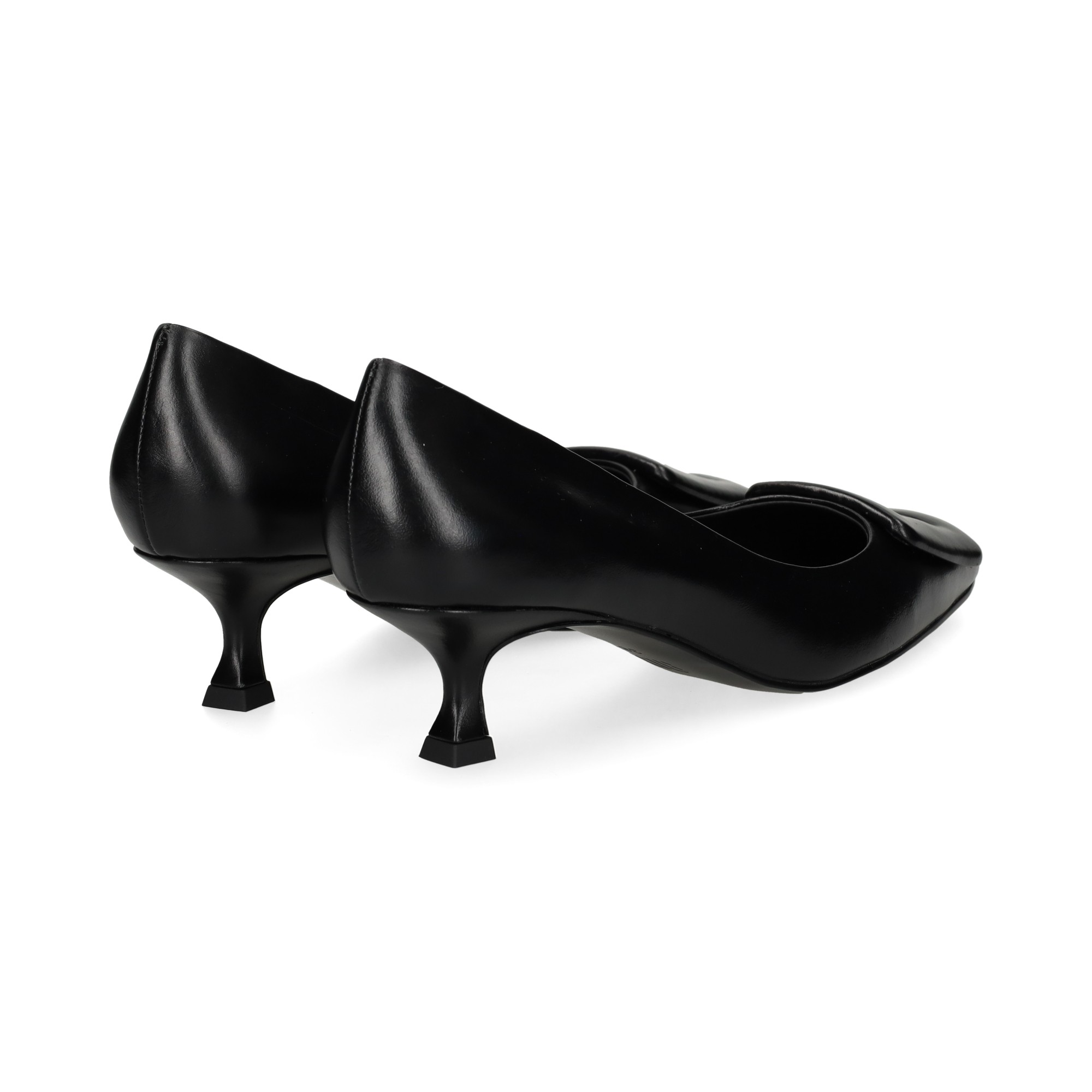 salon-cuadro-piel-arrugada-negro