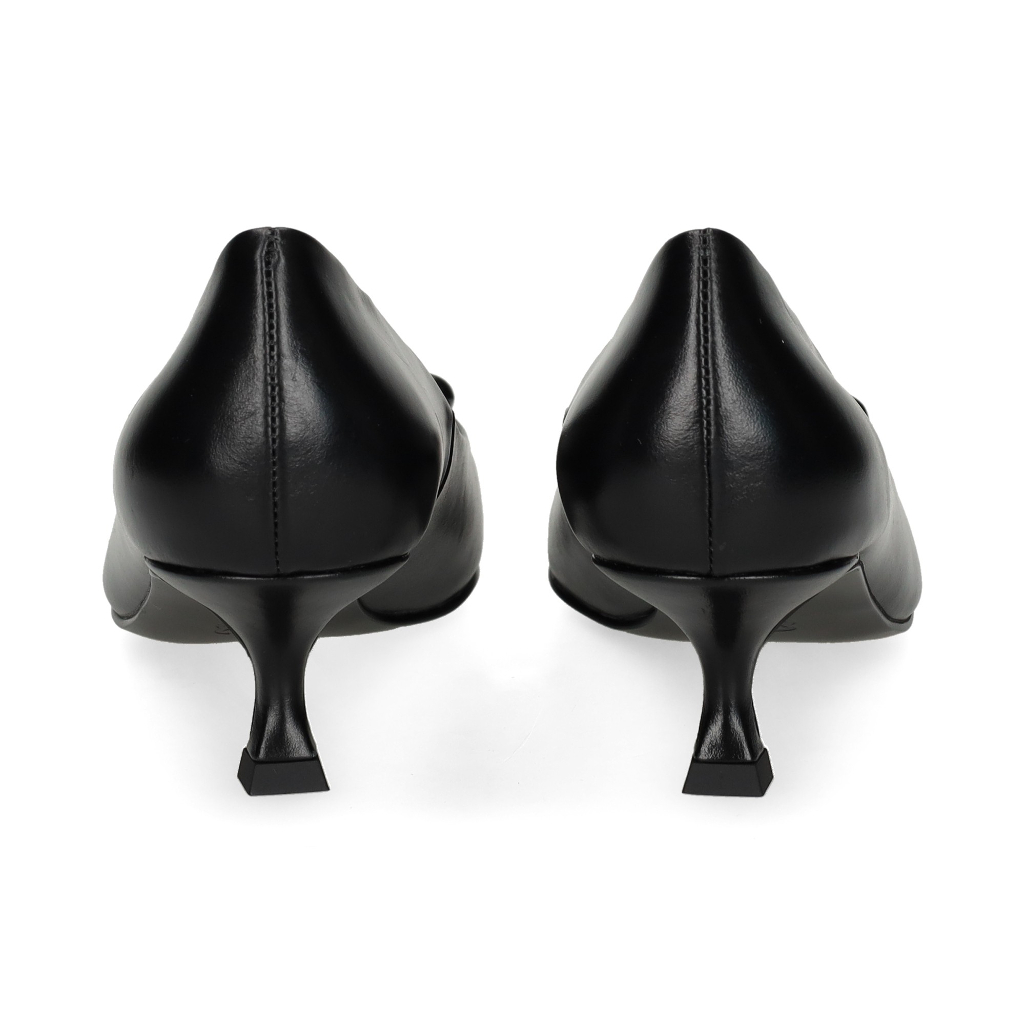 salon-cuadro-piel-arrugada-negro