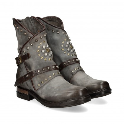 botin-tachas-serraje-gris