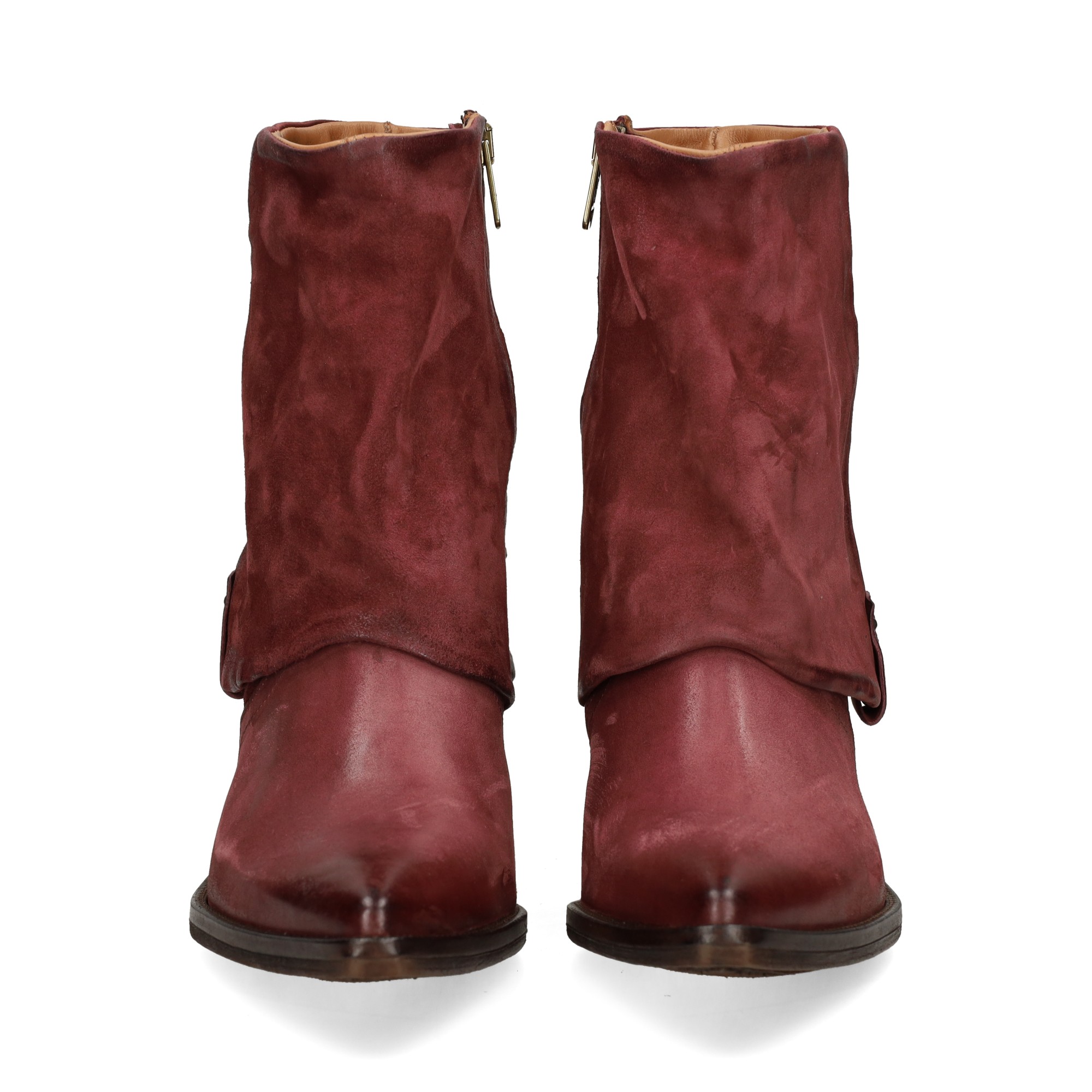 botin-cowboy-tachas-burdeos