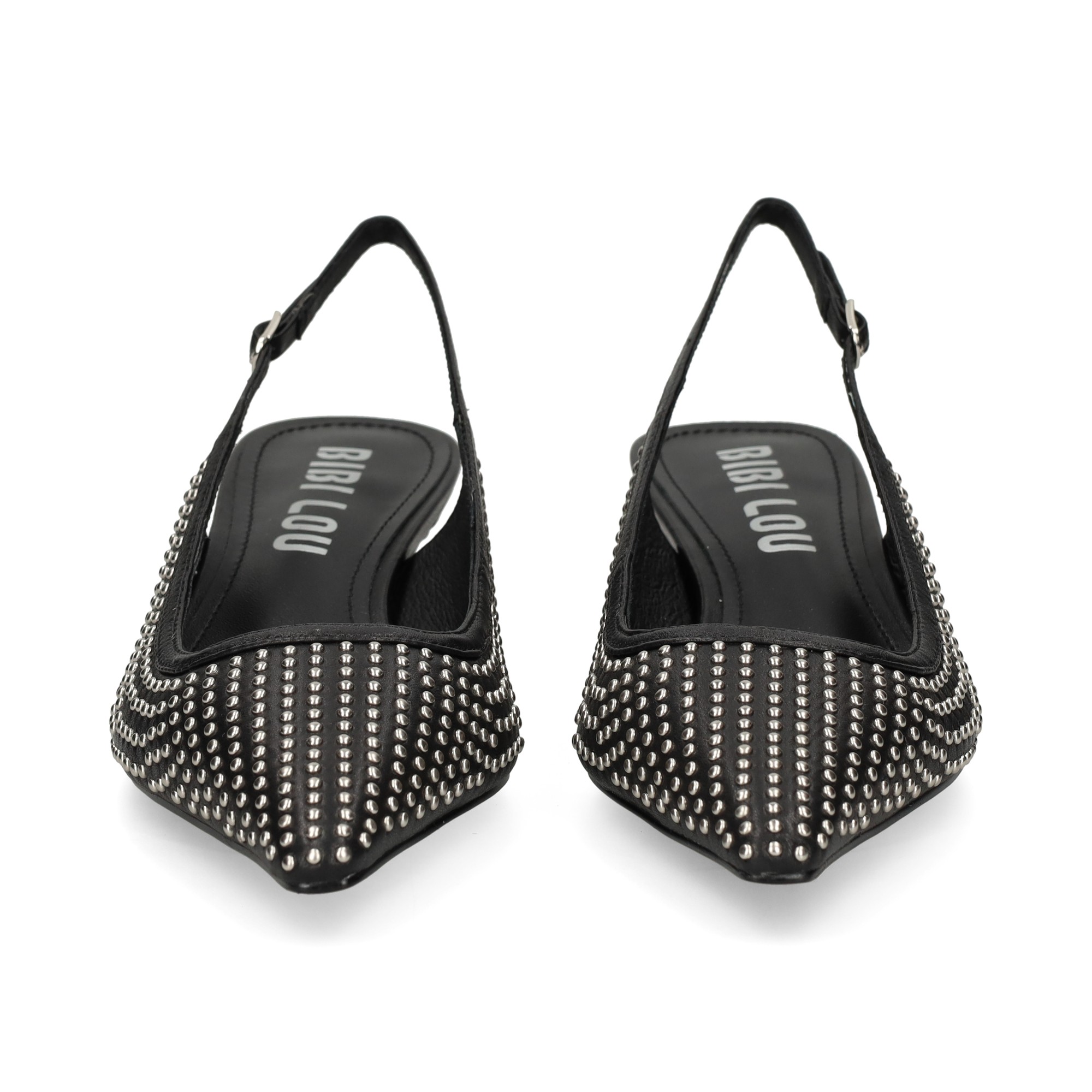 sin-talon-tachas-negro