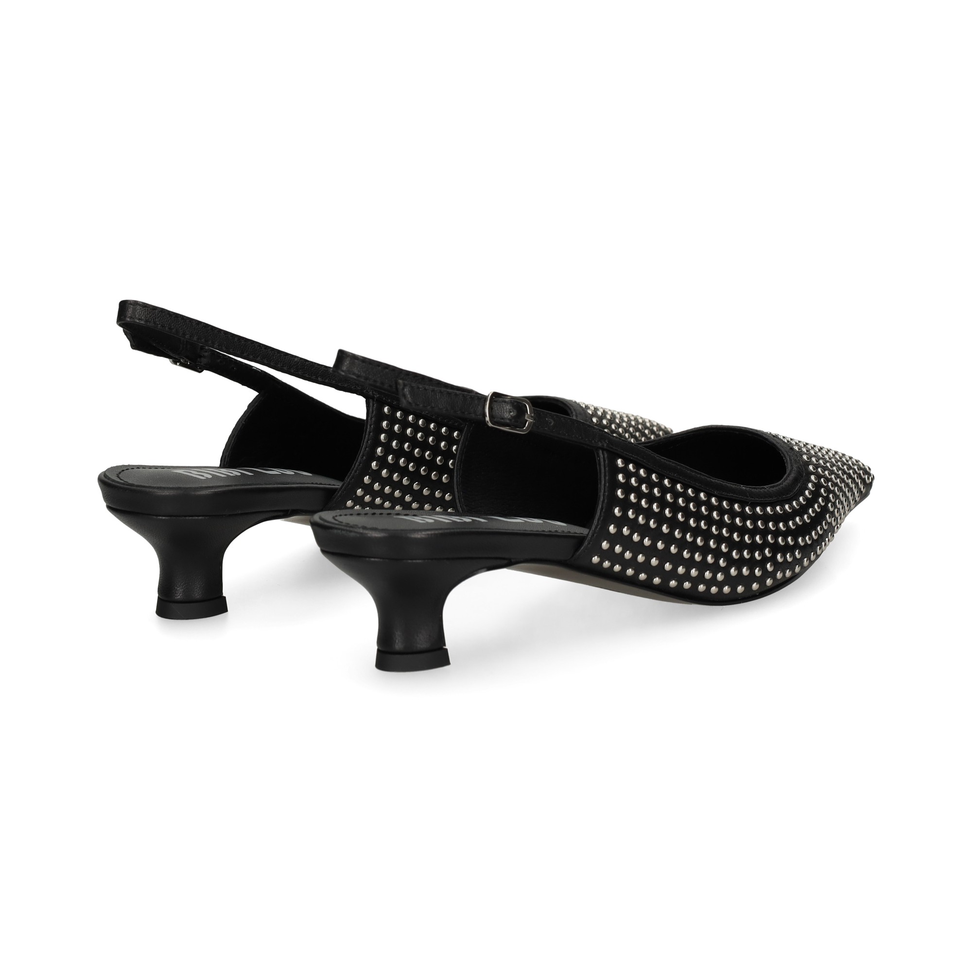 sin-talon-tachas-negro