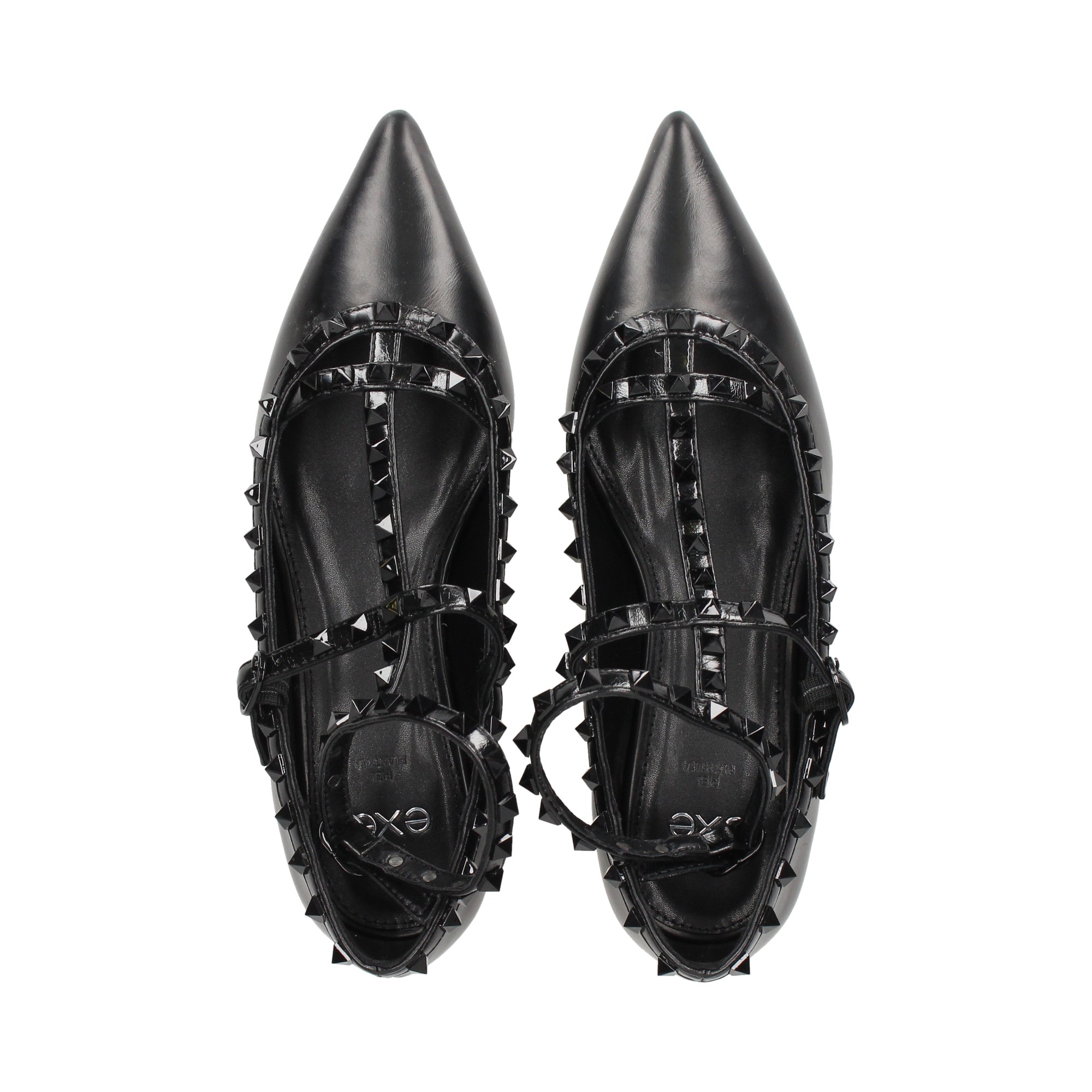 bailarina-gilda-y-tachas-piel-negro