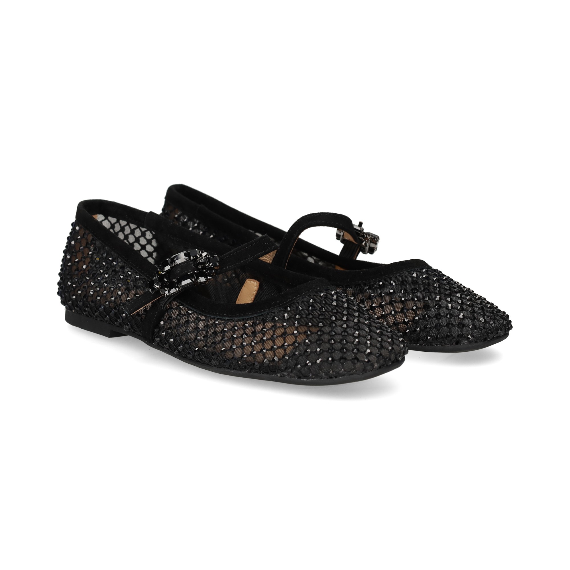 mercdes-regilla-ante-negro