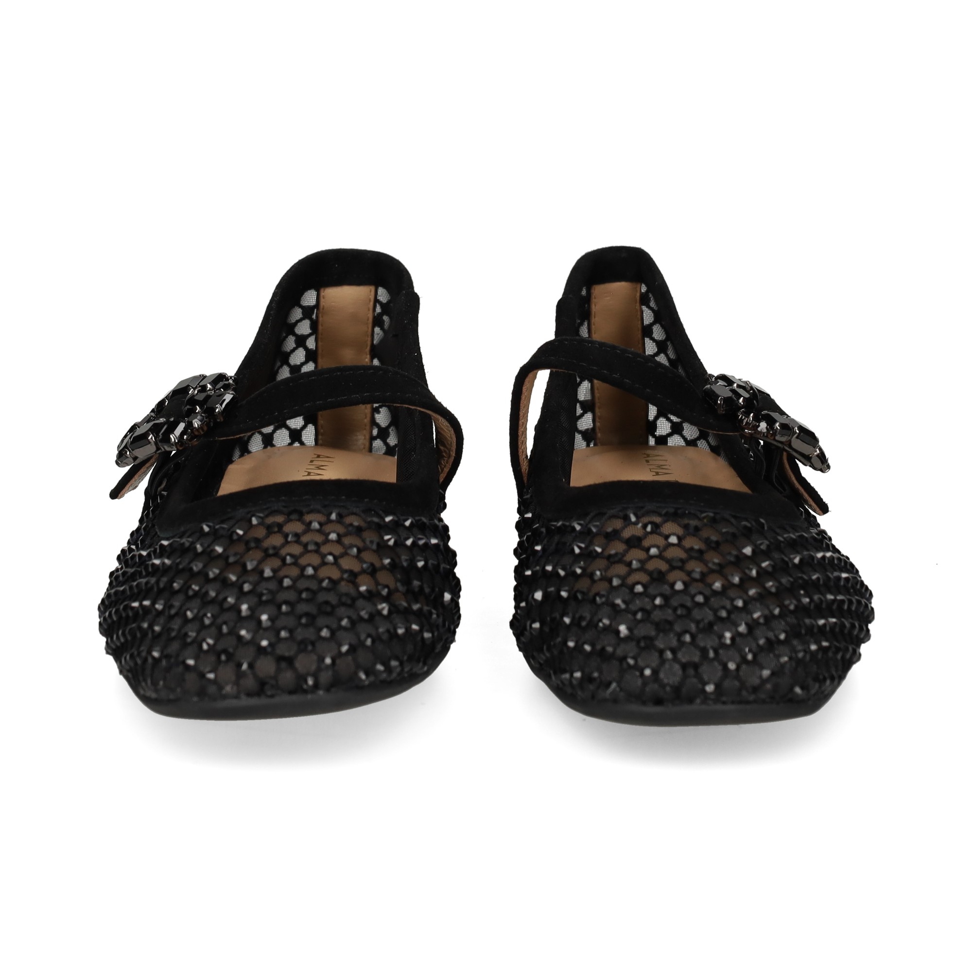 mercdes-regilla-ante-negro