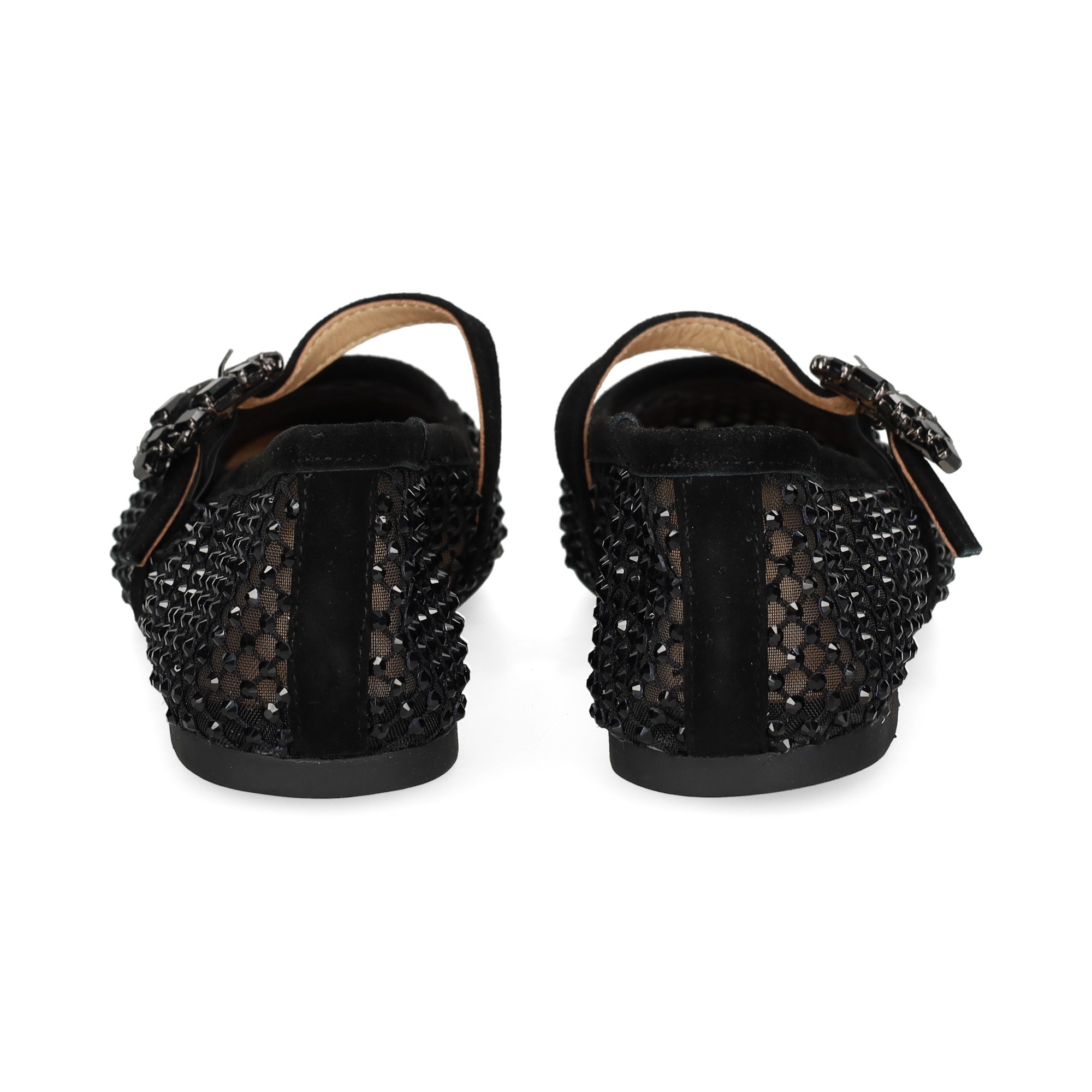mercdes-regilla-ante-negro