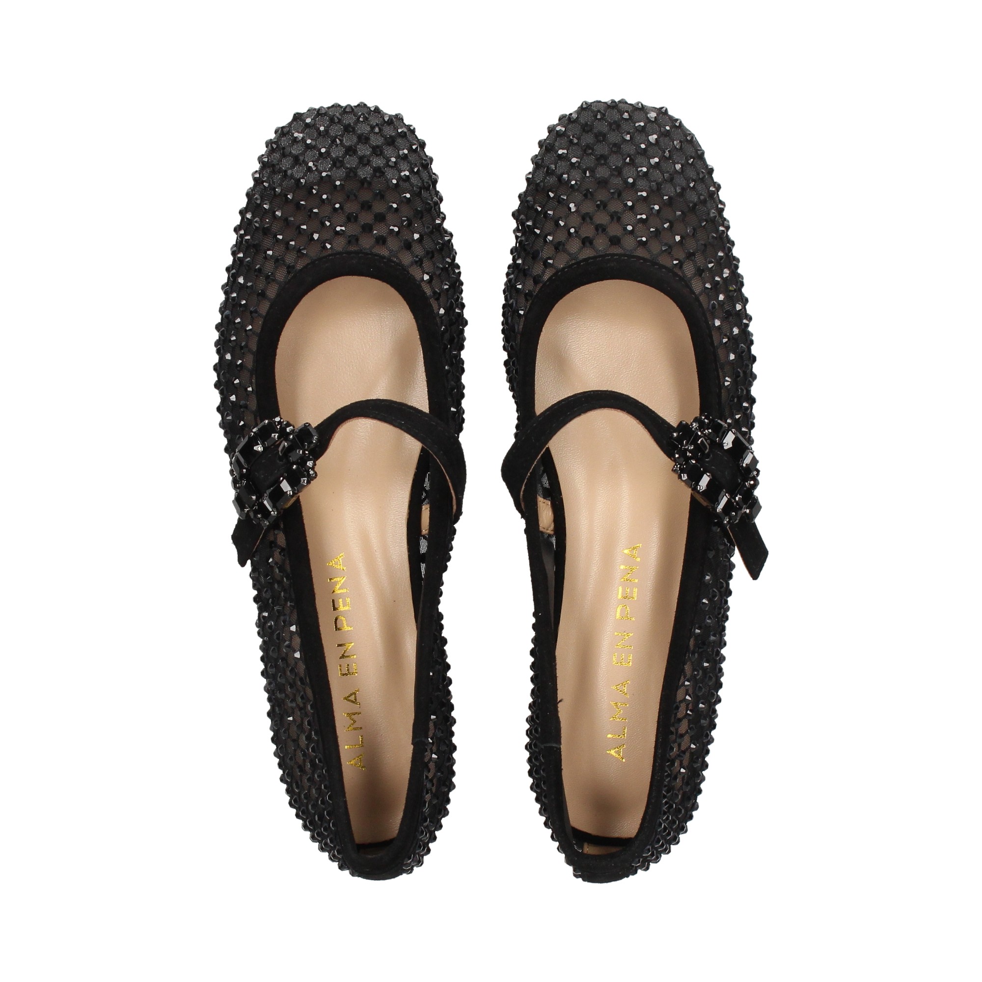 mercdes-regilla-ante-negro