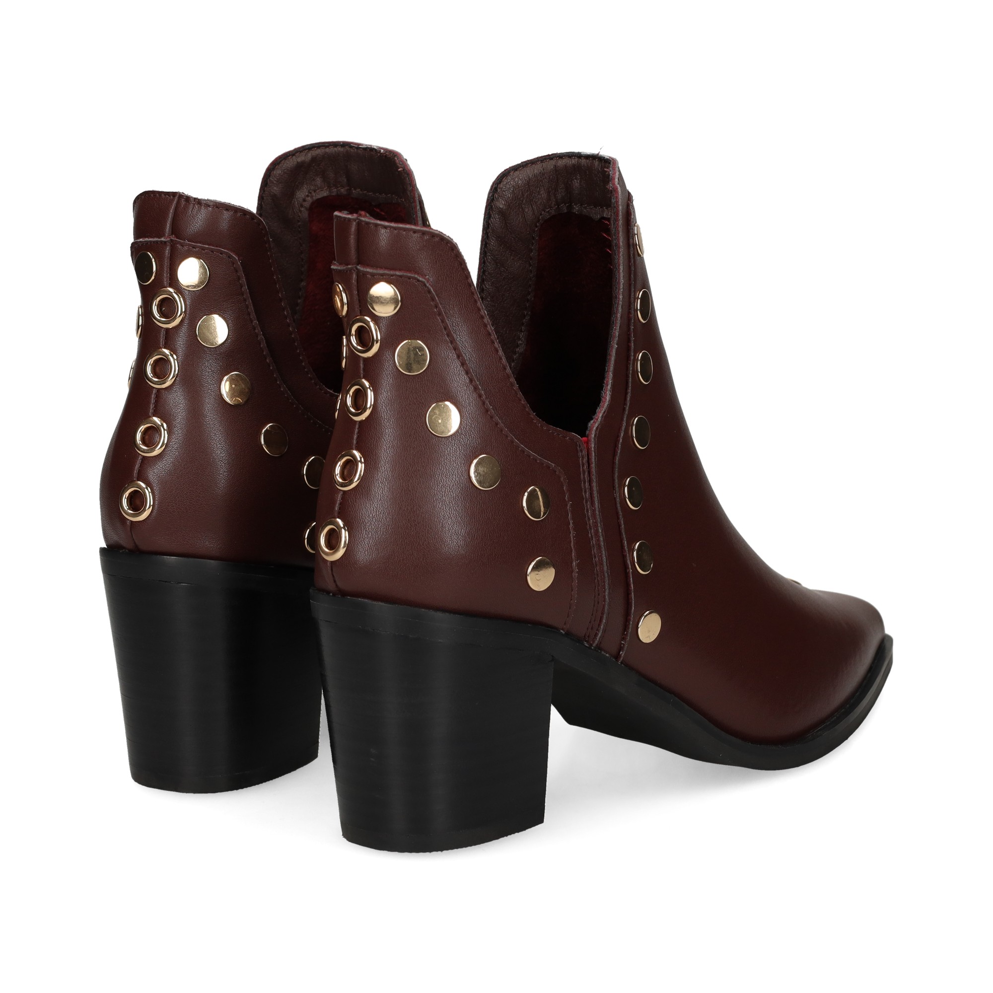botin-tachas-piel-burdeos