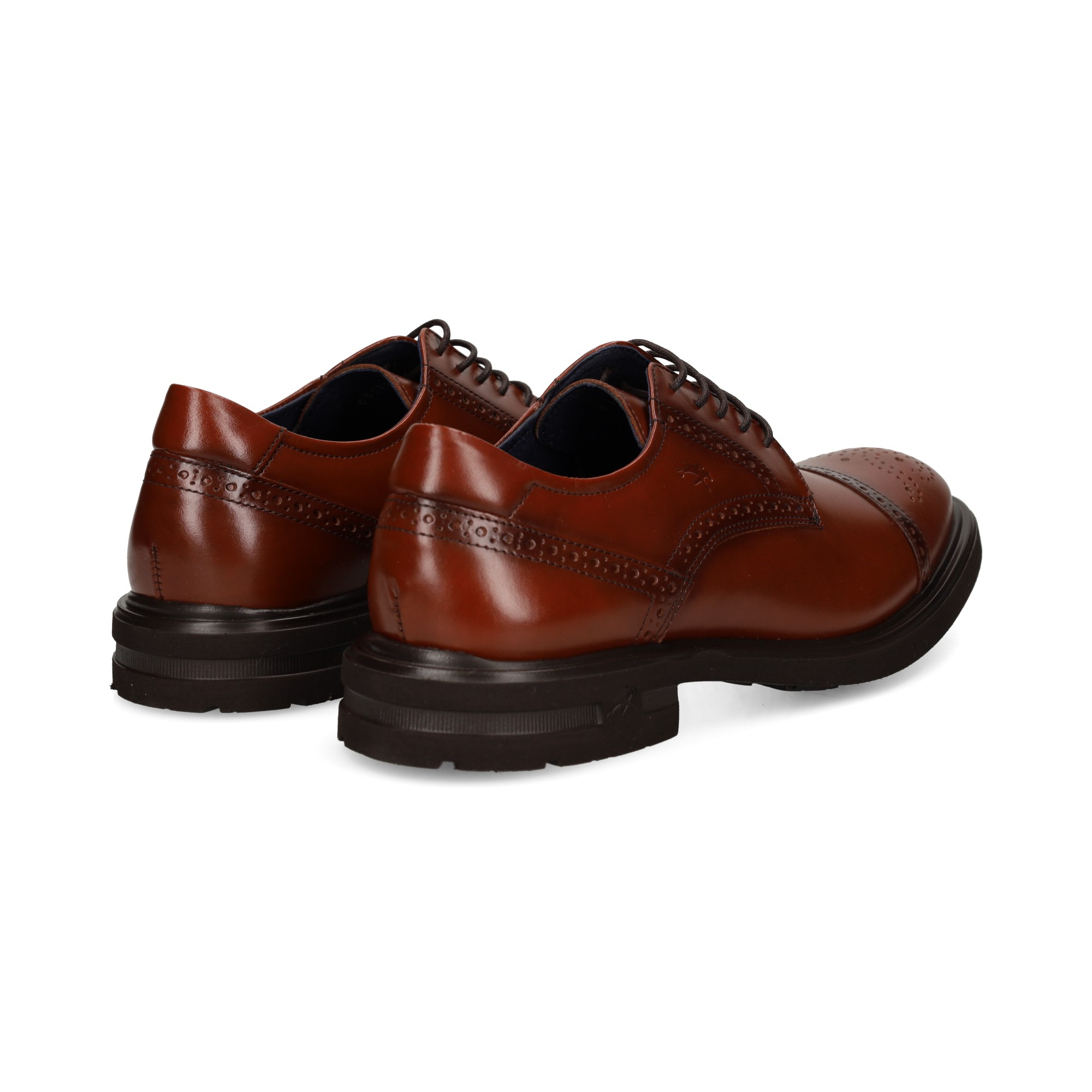 blucher-partido-picado-piel-marron
